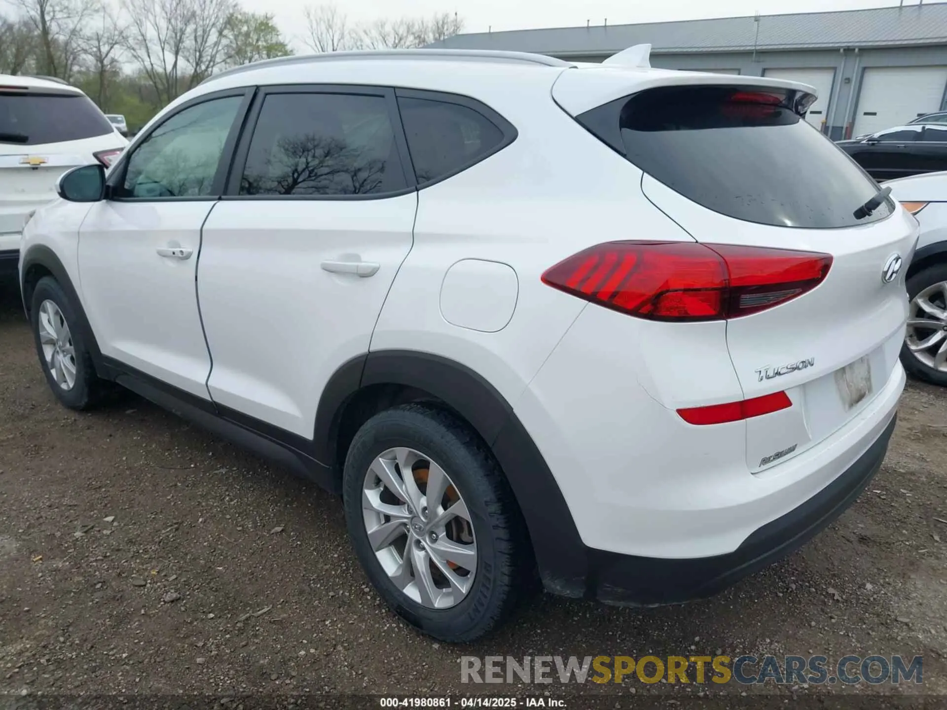 3 fotografías del automóvil dañado KM8J3CA4XKU000836 HYUNDAI TUCSON 2019