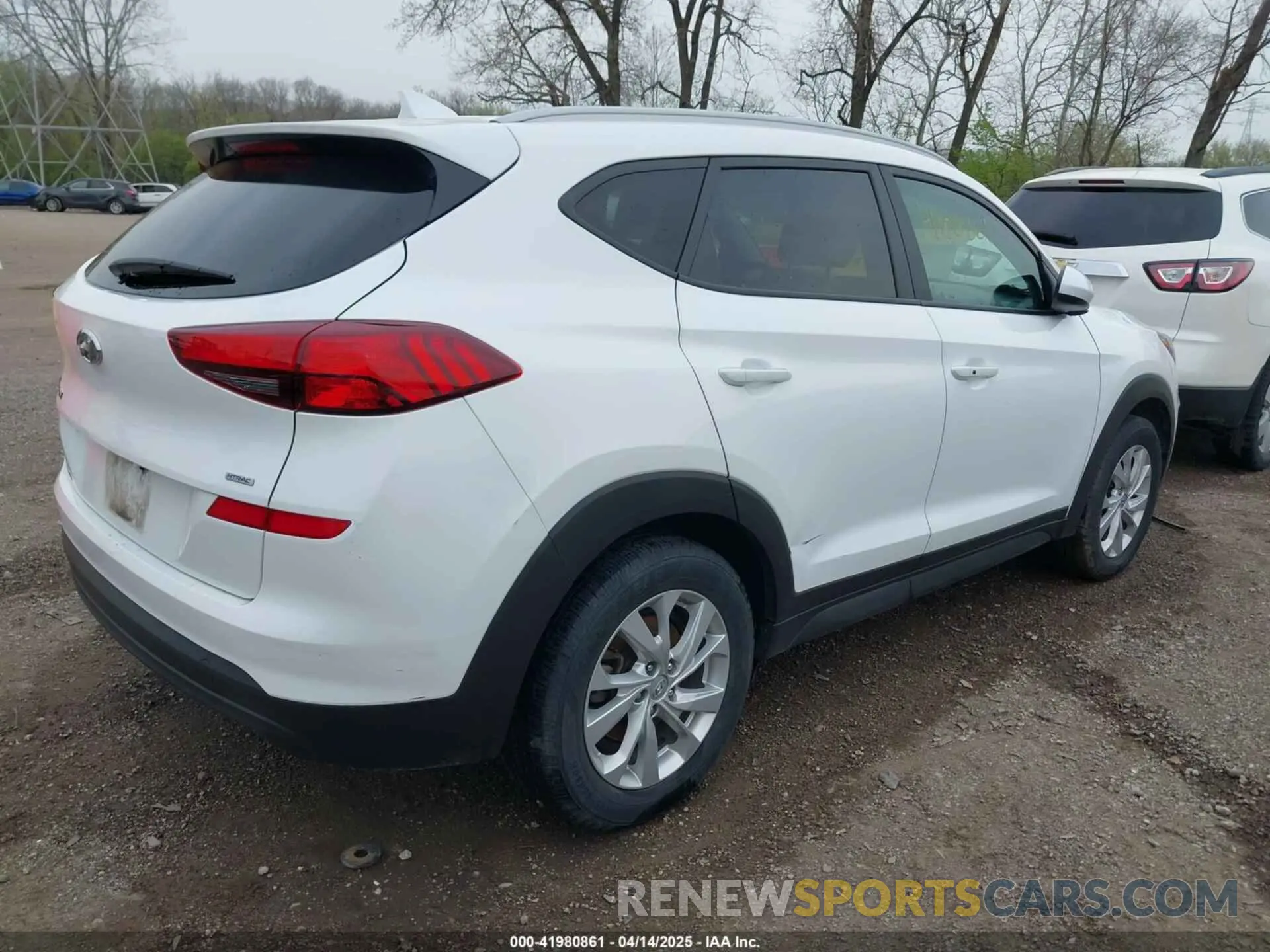 4 fotografías del automóvil dañado KM8J3CA4XKU000836 HYUNDAI TUCSON 2019