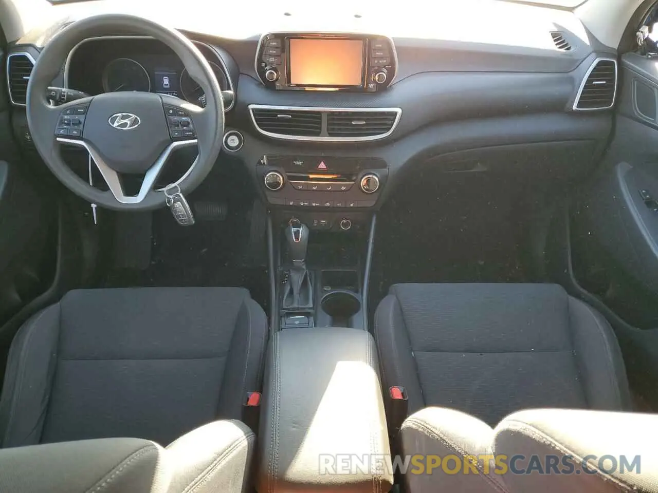 8 fotografías del automóvil dañado KM8J3CA4XKU079232 HYUNDAI TUCSON 2019