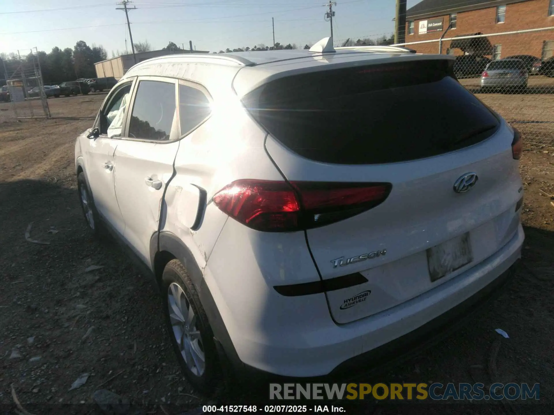 3 fotografías del automóvil dañado KM8J3CA4XKU894613 HYUNDAI TUCSON 2019