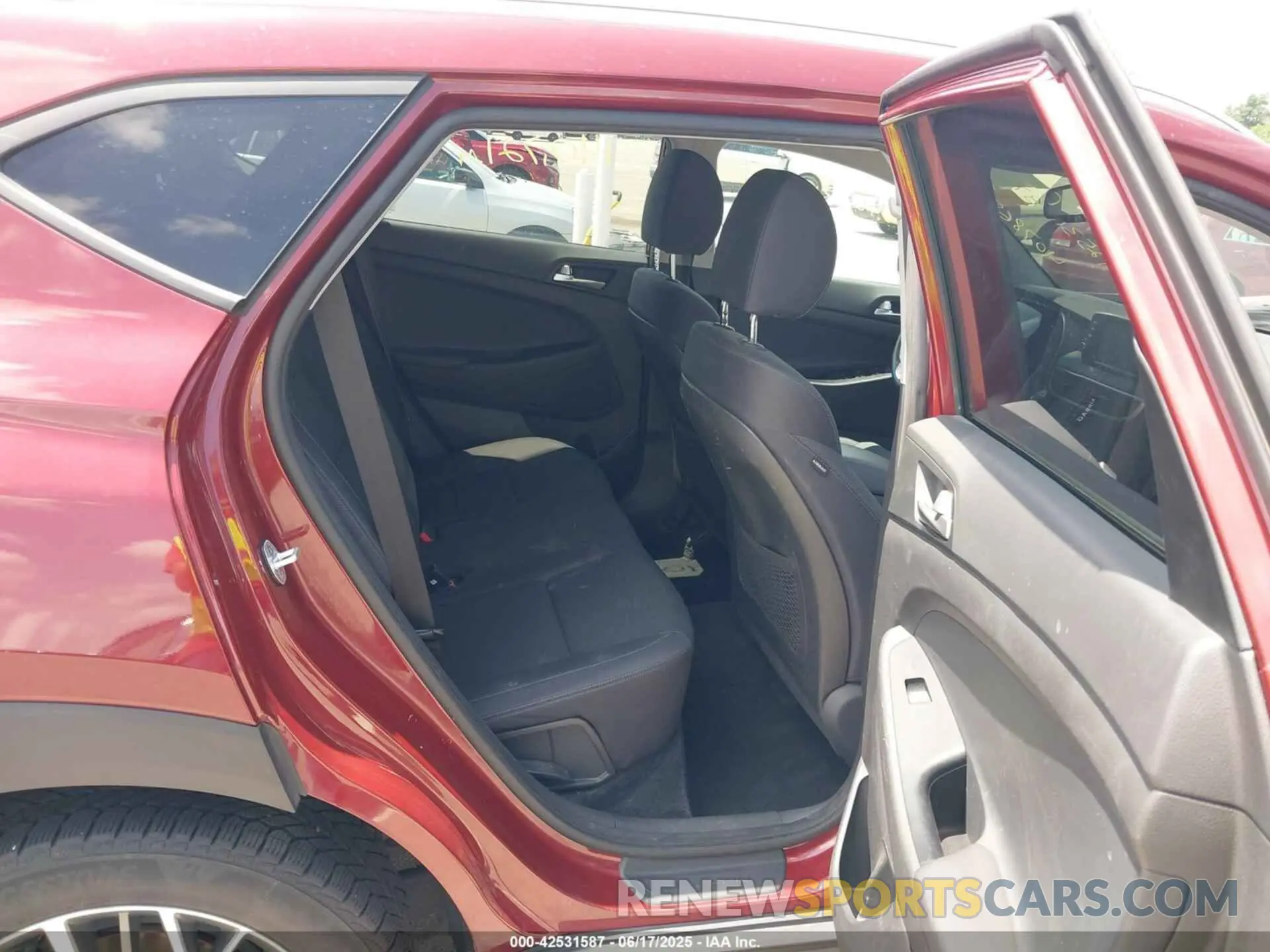 8 fotografías del automóvil dañado KM8J3CAL5KU841664 HYUNDAI TUCSON 2019