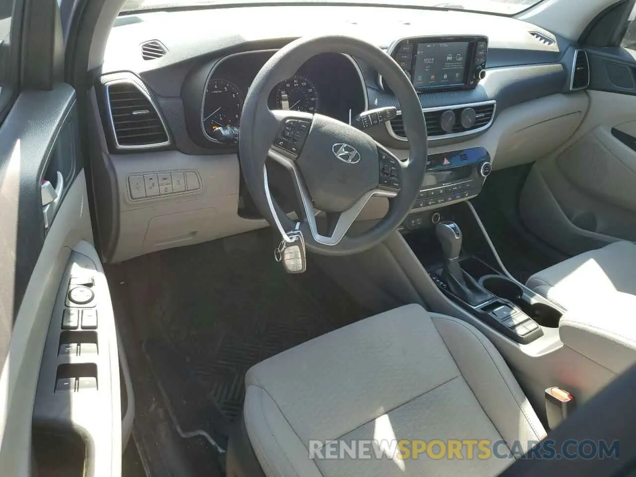 8 fotografías del automóvil dañado KM8J3CAL8KU886968 HYUNDAI TUCSON 2019