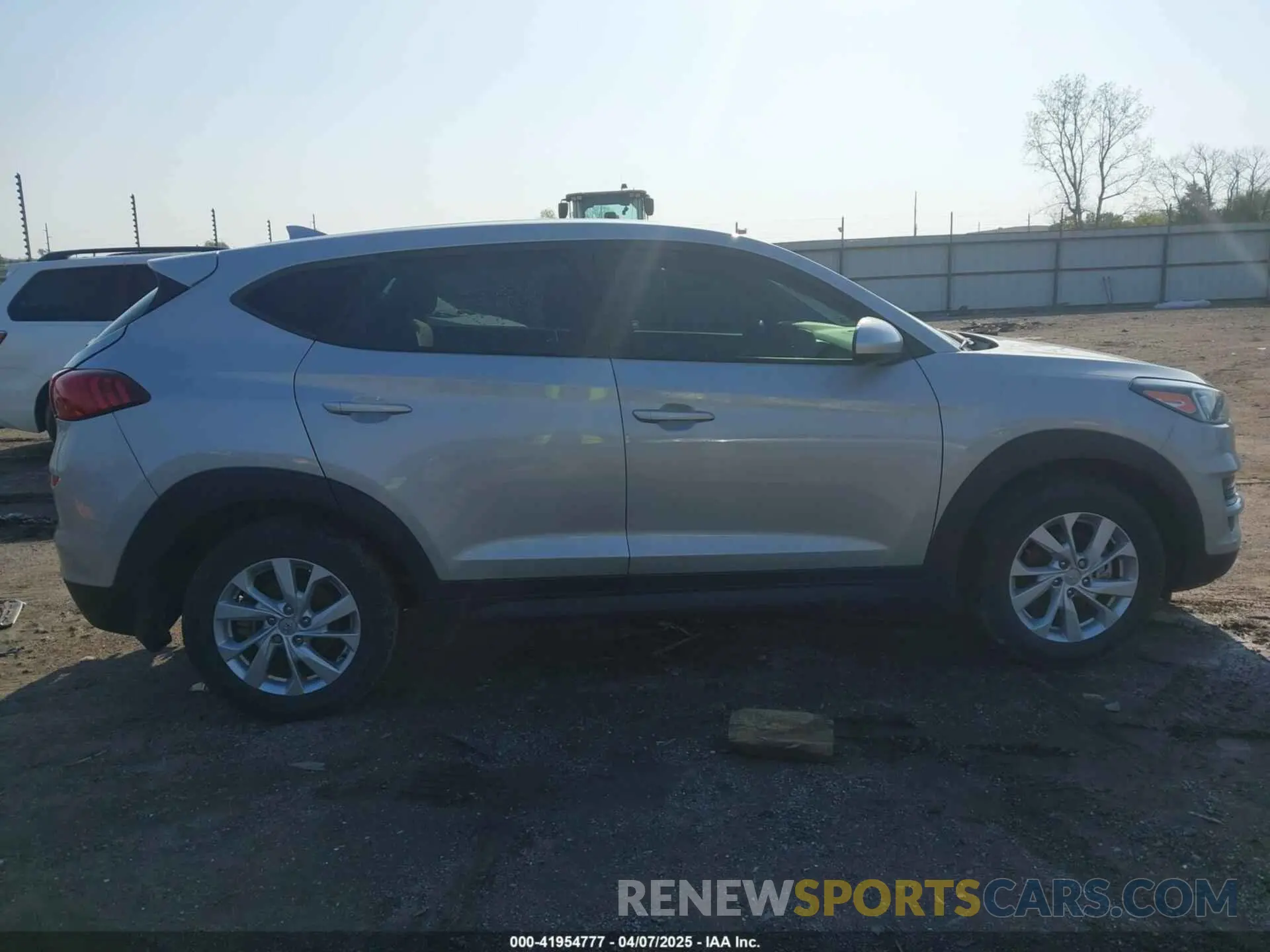 14 fotografías del automóvil dañado KM8J23A41LU140200 HYUNDAI TUCSON 2020