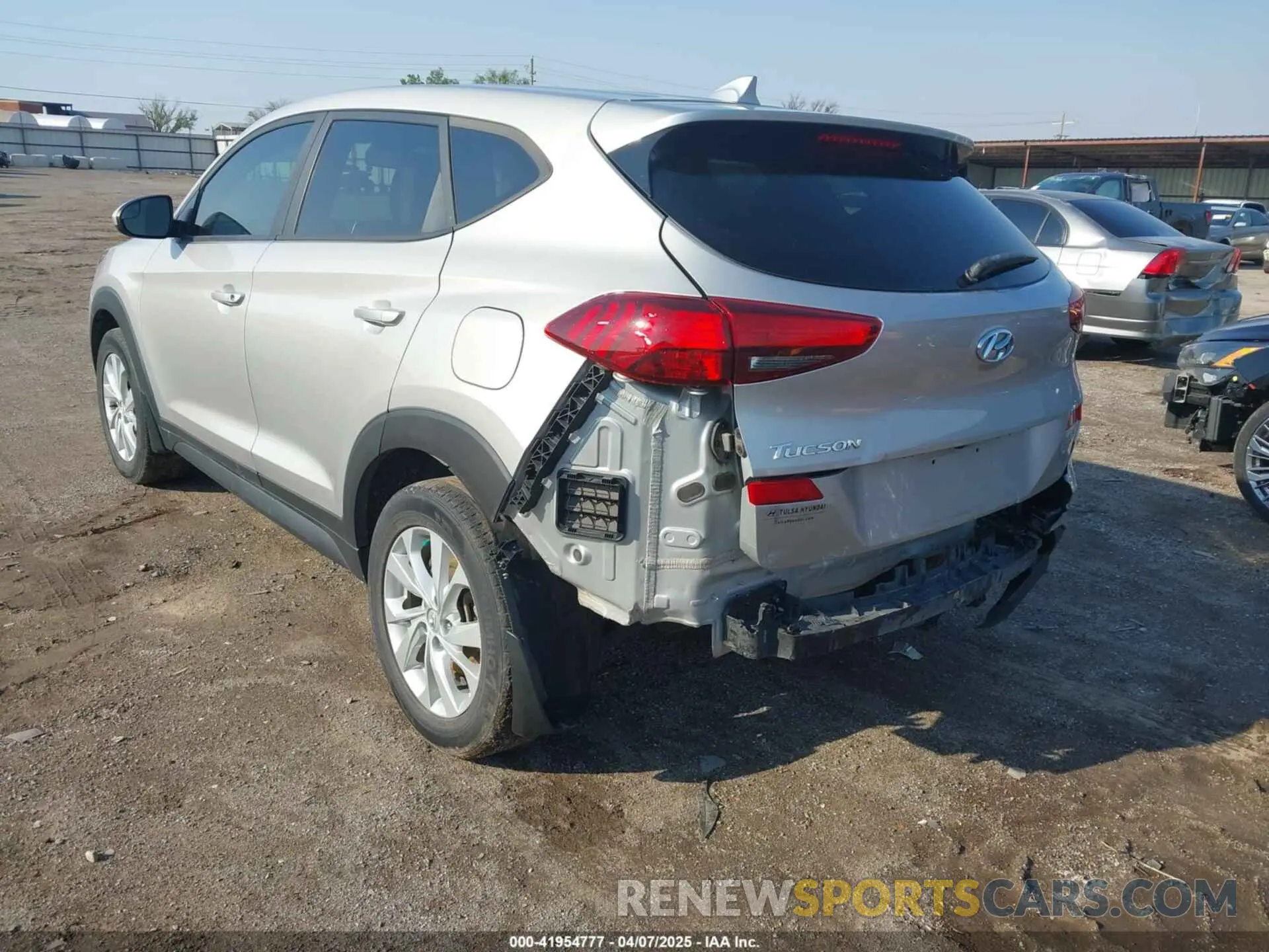 3 fotografías del automóvil dañado KM8J23A41LU140200 HYUNDAI TUCSON 2020