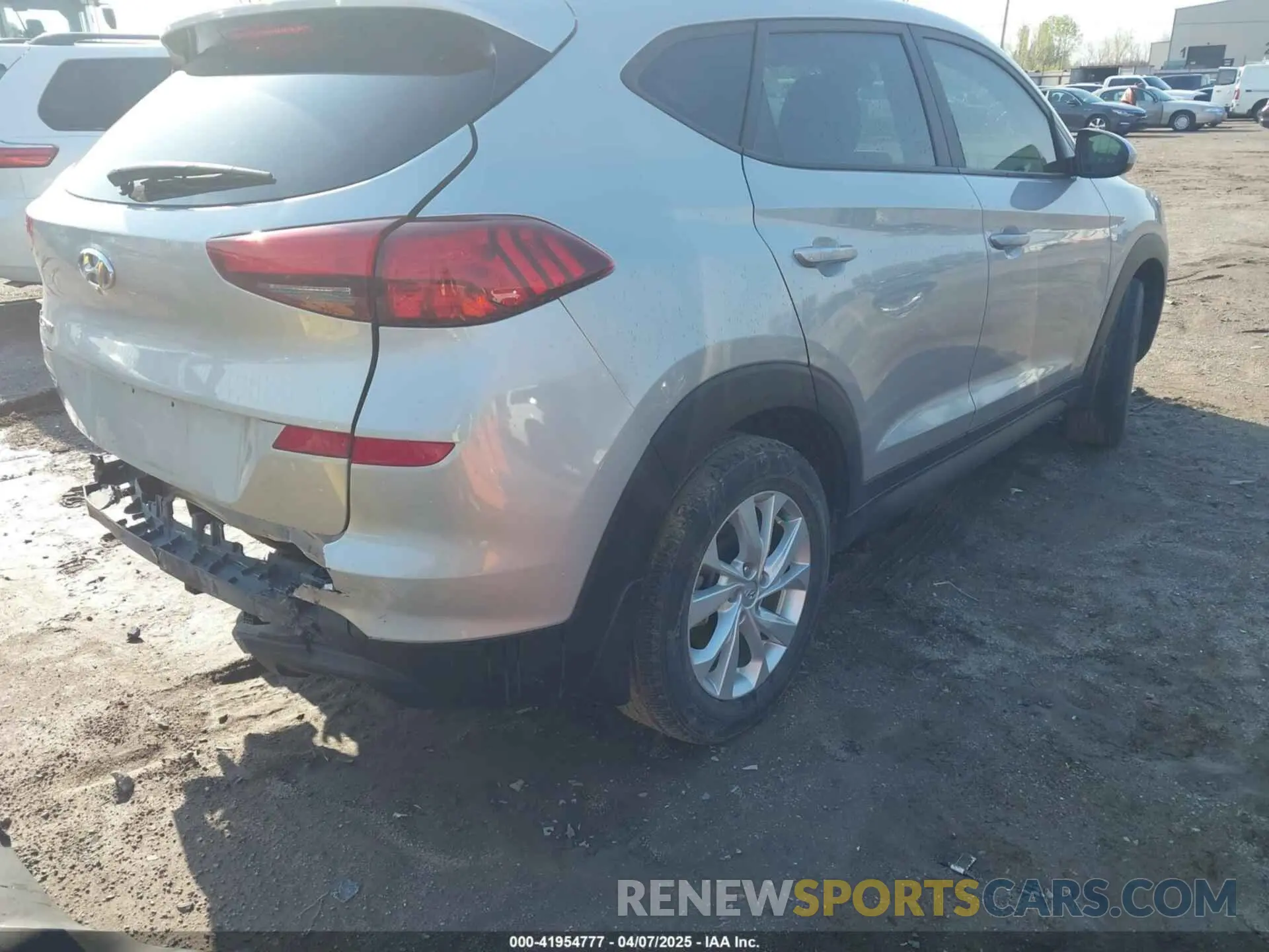 4 fotografías del automóvil dañado KM8J23A41LU140200 HYUNDAI TUCSON 2020