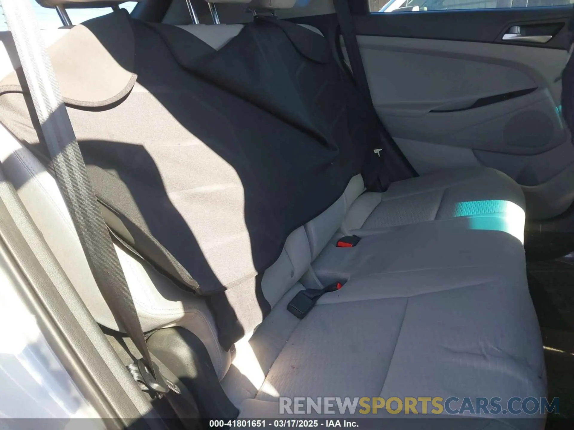 8 fotografías del automóvil dañado KM8J23A43LU235115 HYUNDAI TUCSON 2020