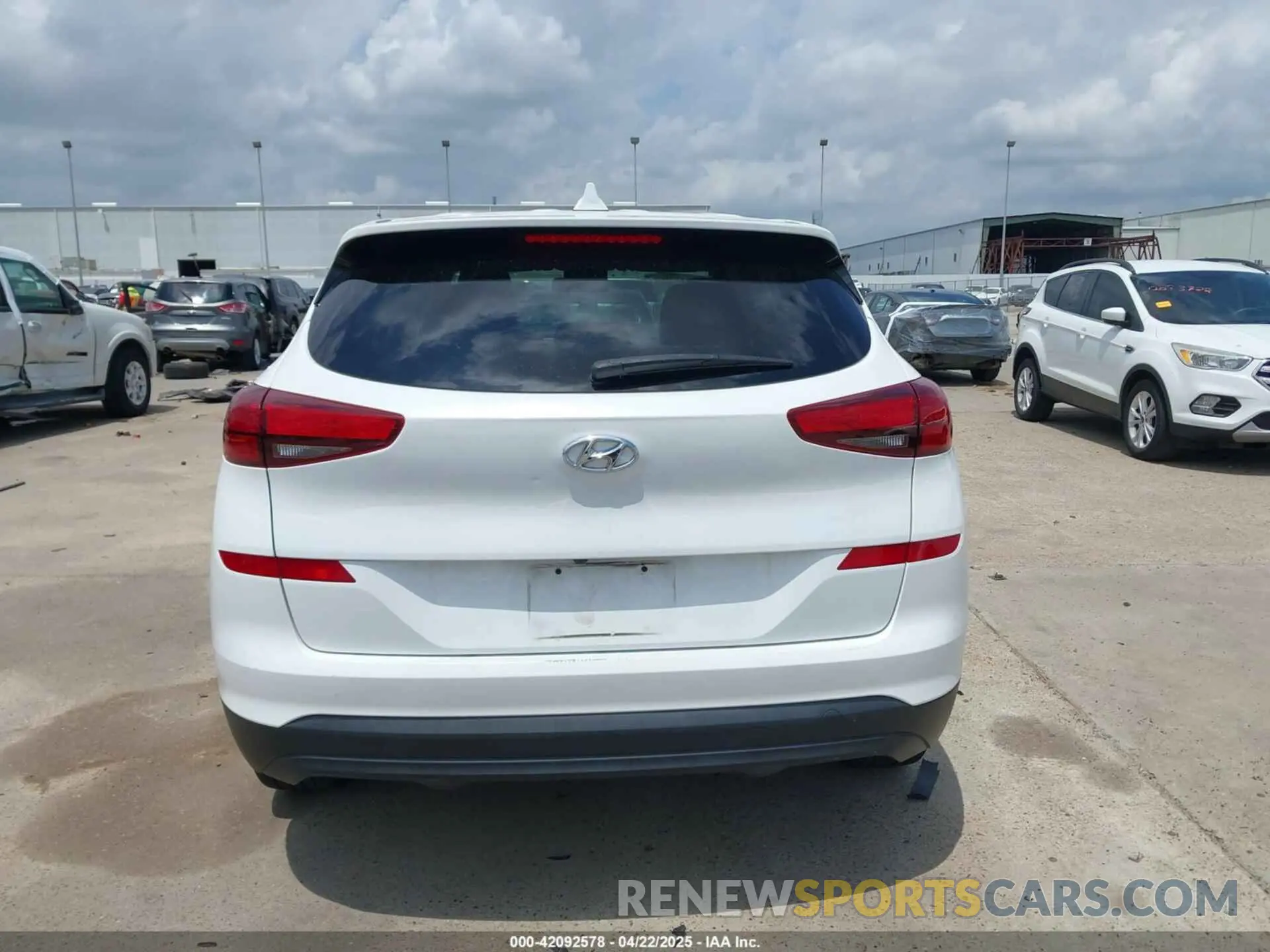 16 fotografías del automóvil dañado KM8J23A45LU102453 HYUNDAI TUCSON 2020