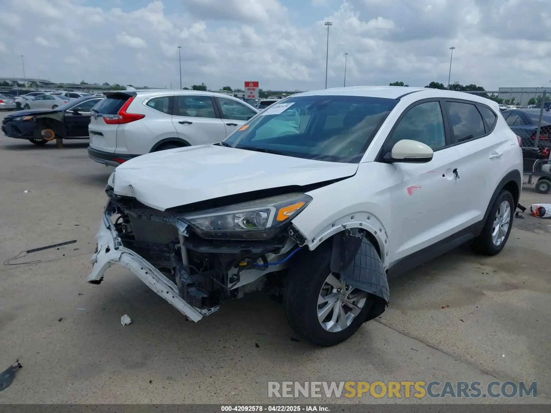 2 fotografías del automóvil dañado KM8J23A45LU102453 HYUNDAI TUCSON 2020