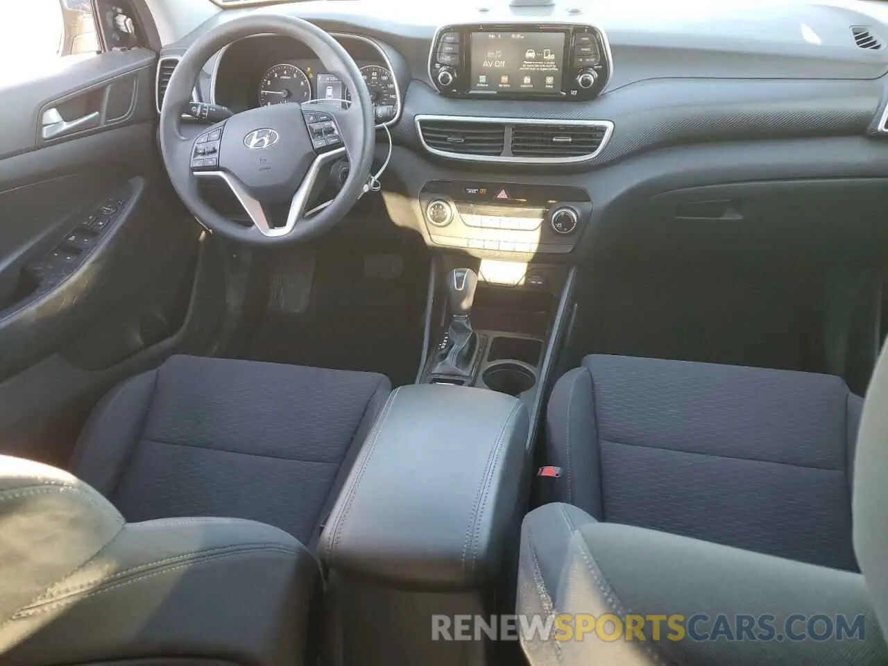 8 fotografías del automóvil dañado KM8J2CA43LU132938 HYUNDAI TUCSON 2020