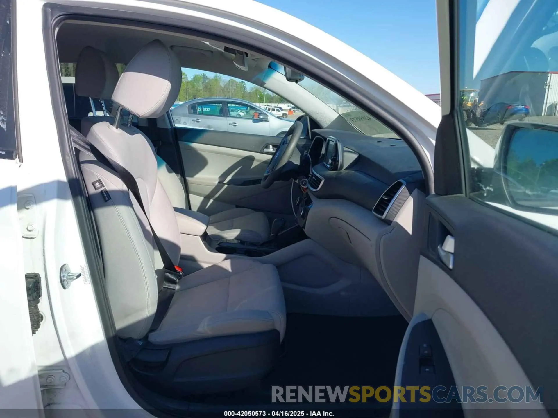 5 fotografías del automóvil dañado KM8J2CA47LU215613 HYUNDAI TUCSON 2020