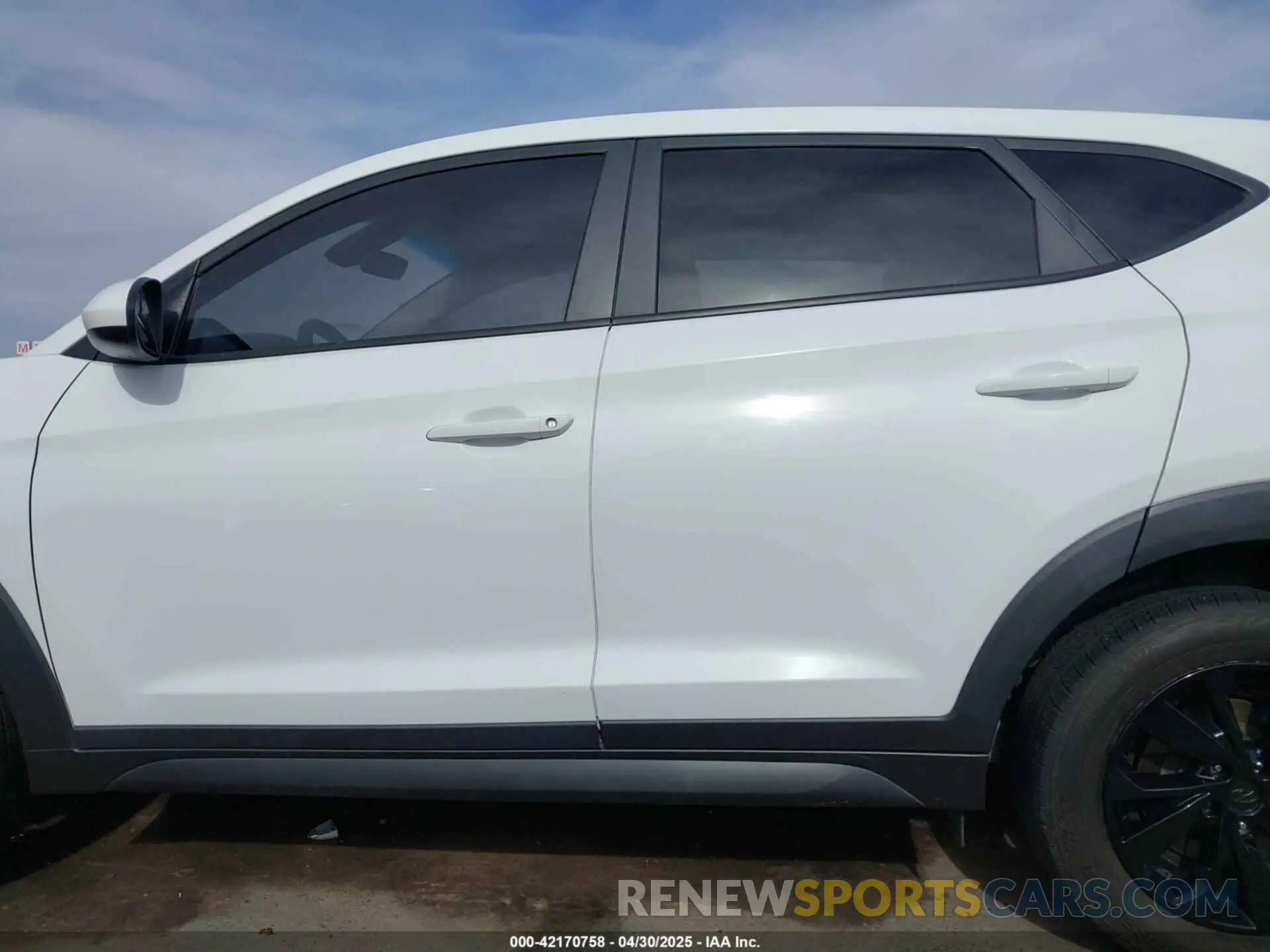 15 fotografías del automóvil dañado KM8J2CA4XLU159781 HYUNDAI TUCSON 2020