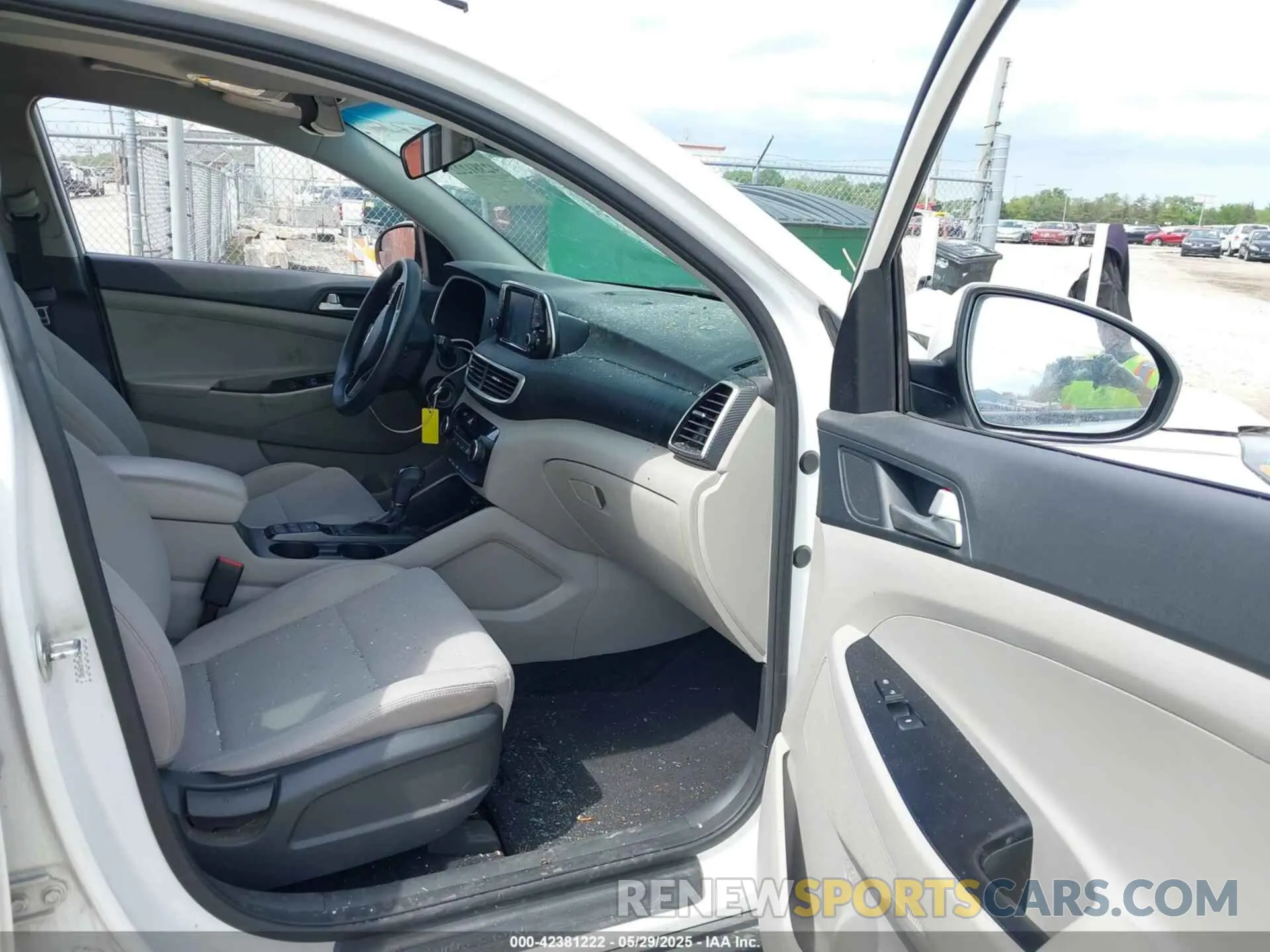 8 fotografías del automóvil dañado KM8J2CA4XLU246502 HYUNDAI TUCSON 2020