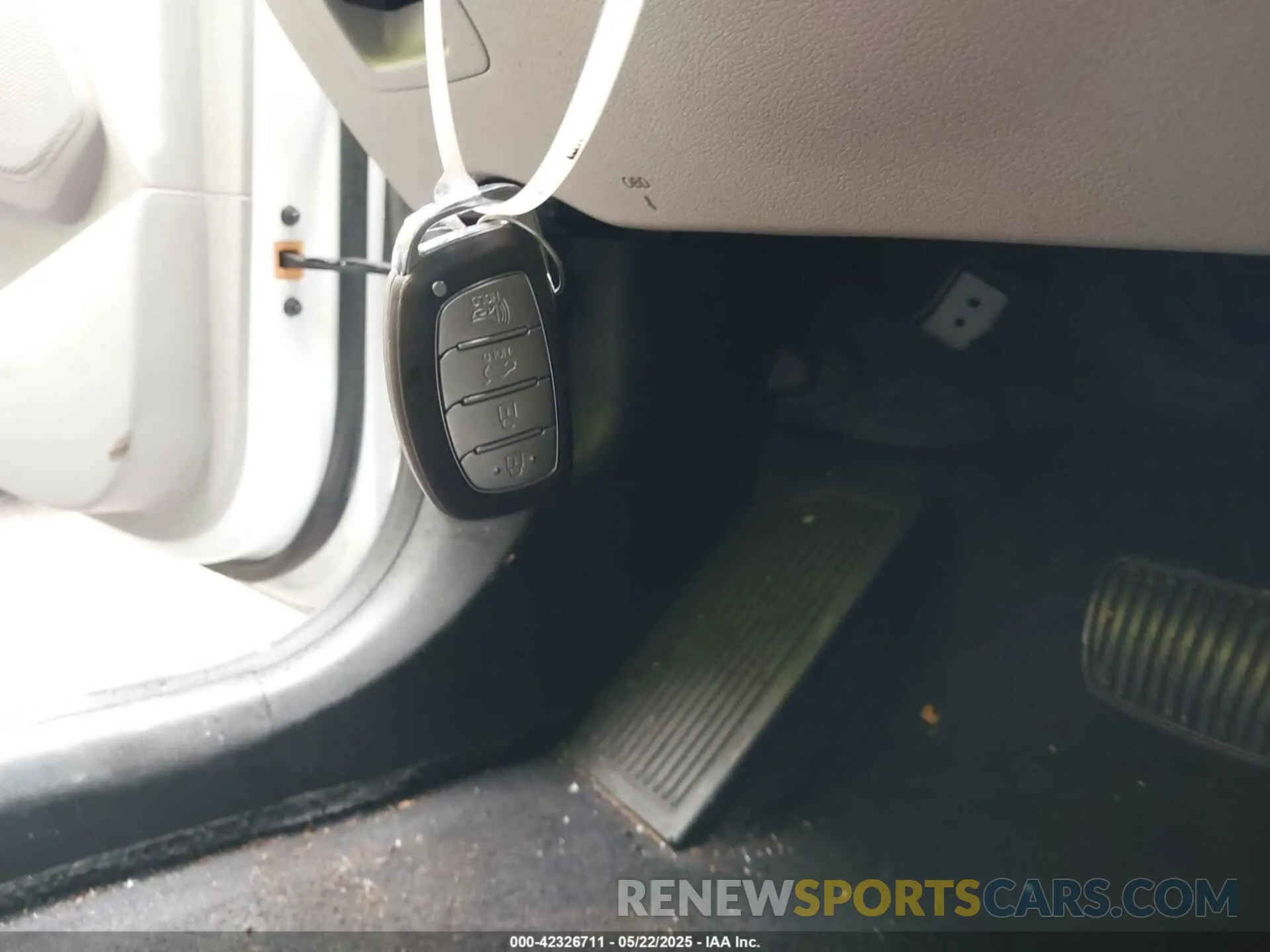 11 fotografías del automóvil dañado KM8J33A41LU161061 HYUNDAI TUCSON 2020