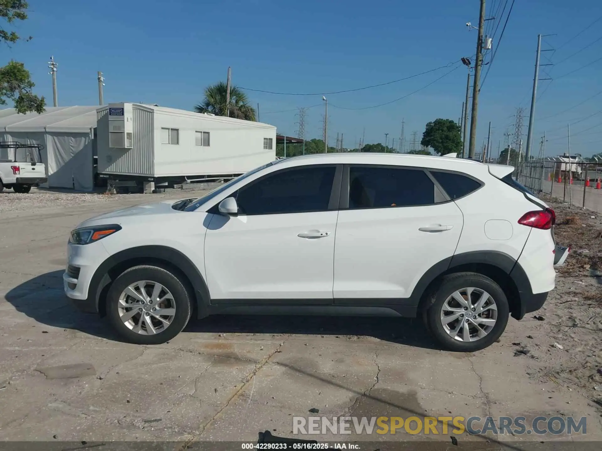 13 fotografías del automóvil dañado KM8J33A42LU204113 HYUNDAI TUCSON 2020