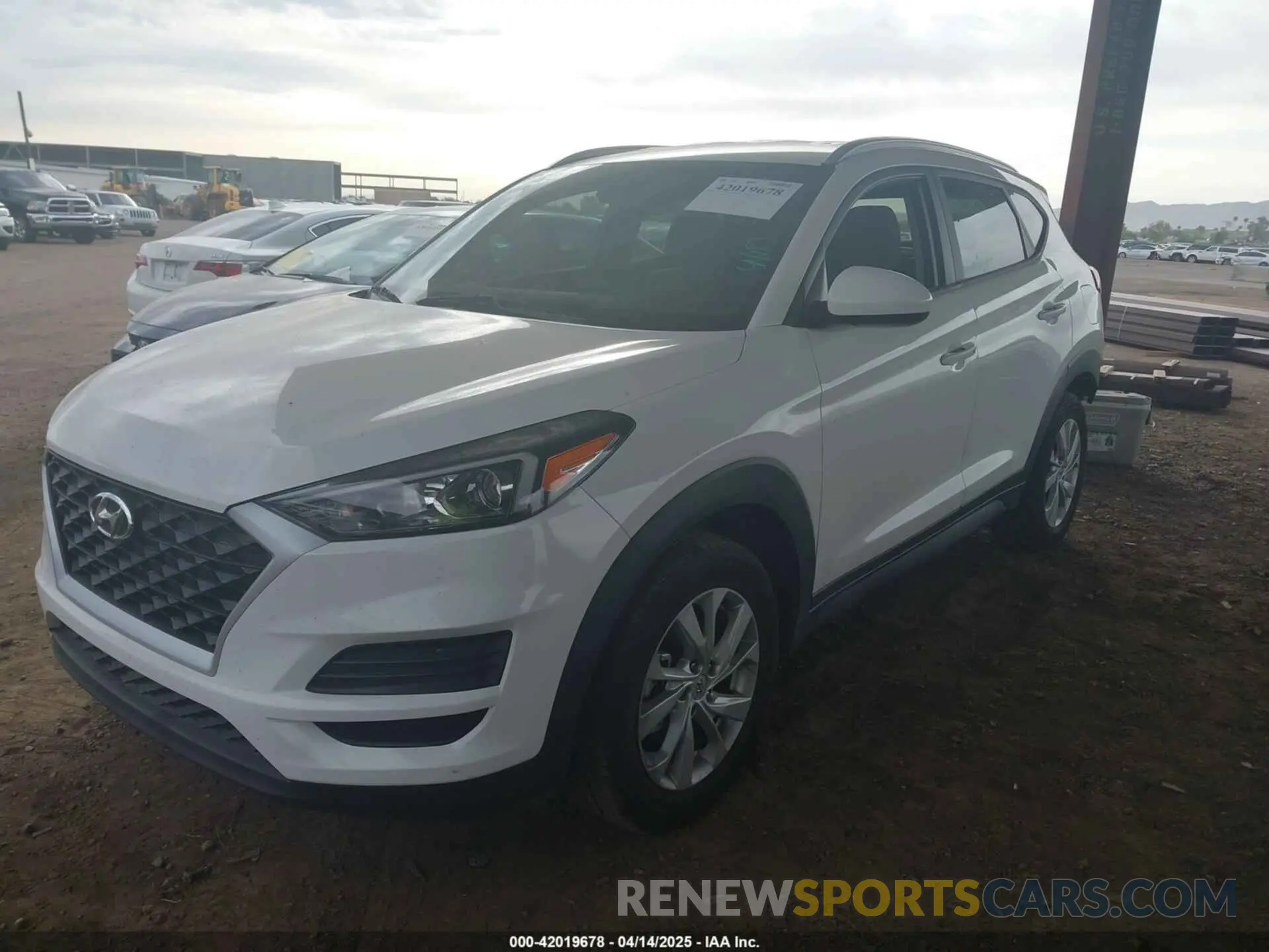 2 fotografías del automóvil dañado KM8J33A43LU114954 HYUNDAI TUCSON 2020