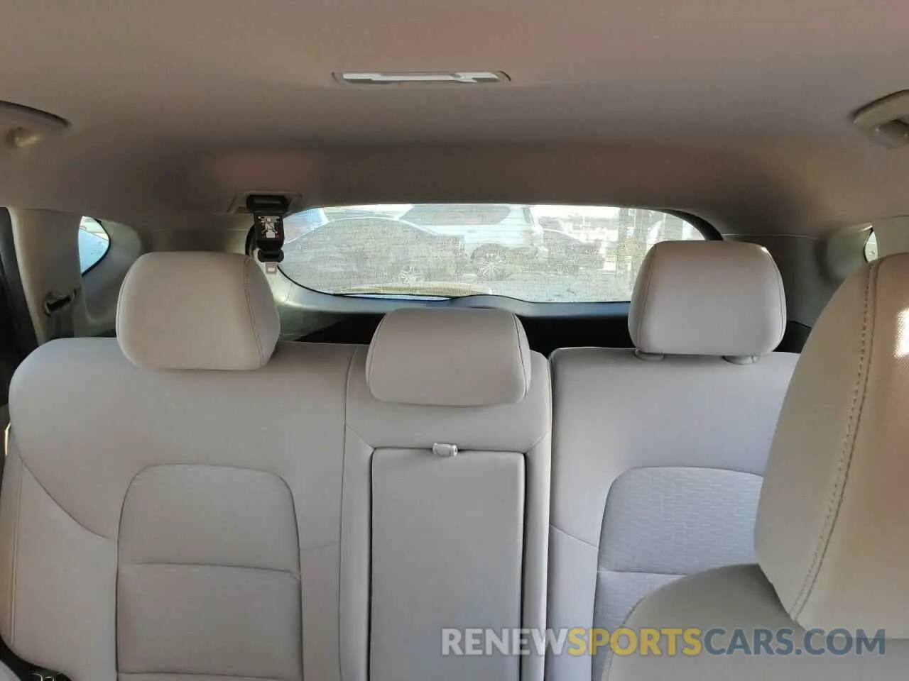 10 fotografías del automóvil dañado KM8J33A44LU251871 HYUNDAI TUCSON 2020
