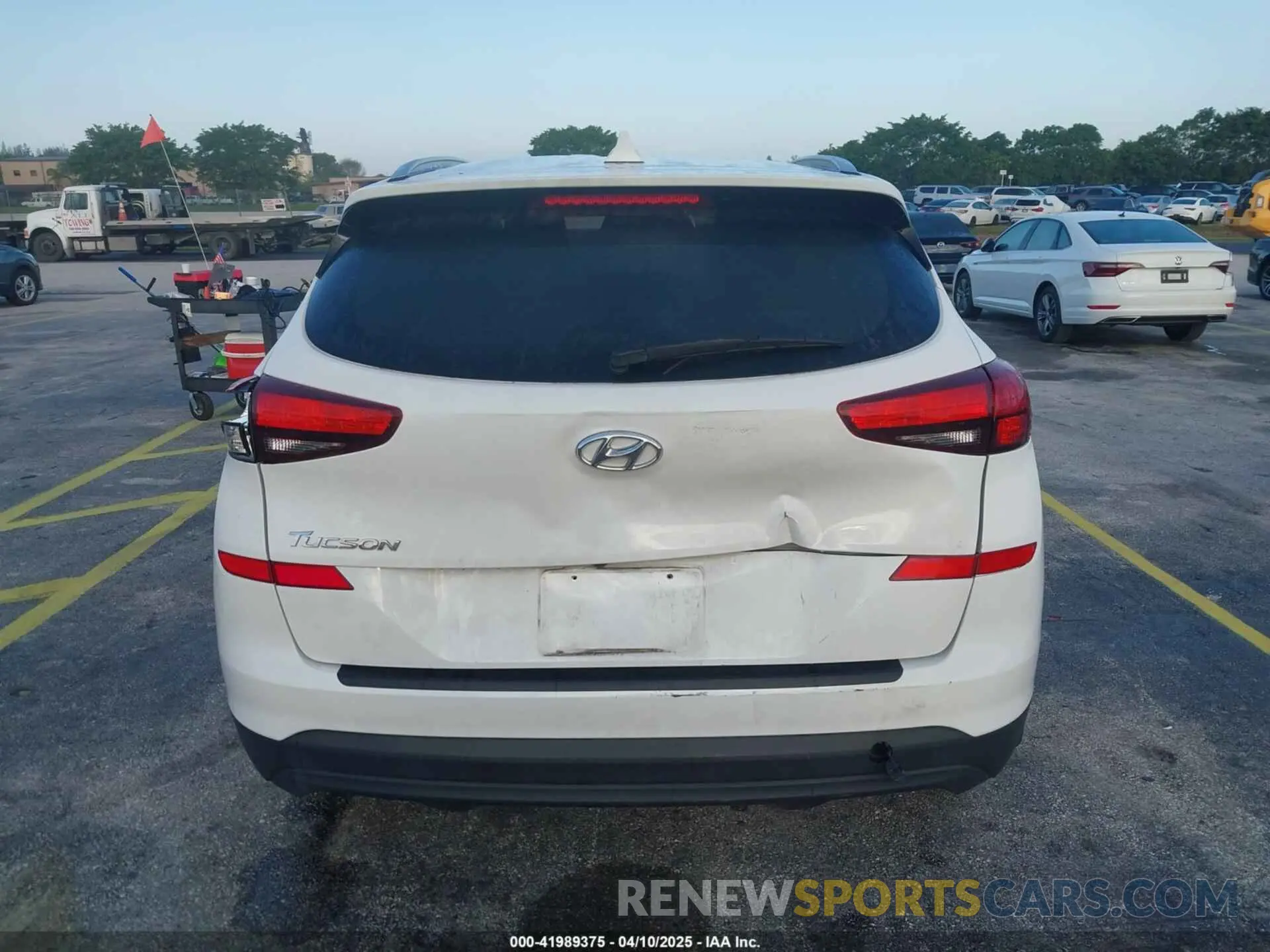 15 fotografías del automóvil dañado KM8J33A44LU272445 HYUNDAI TUCSON 2020