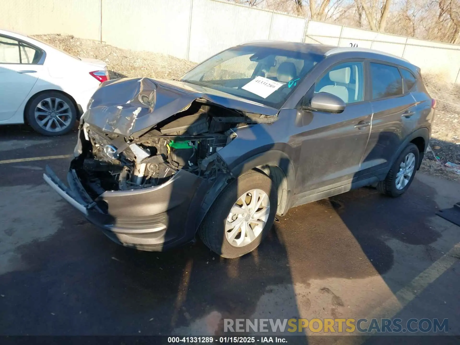 2 fotografías del automóvil dañado KM8J33A46LU160018 HYUNDAI TUCSON 2020
