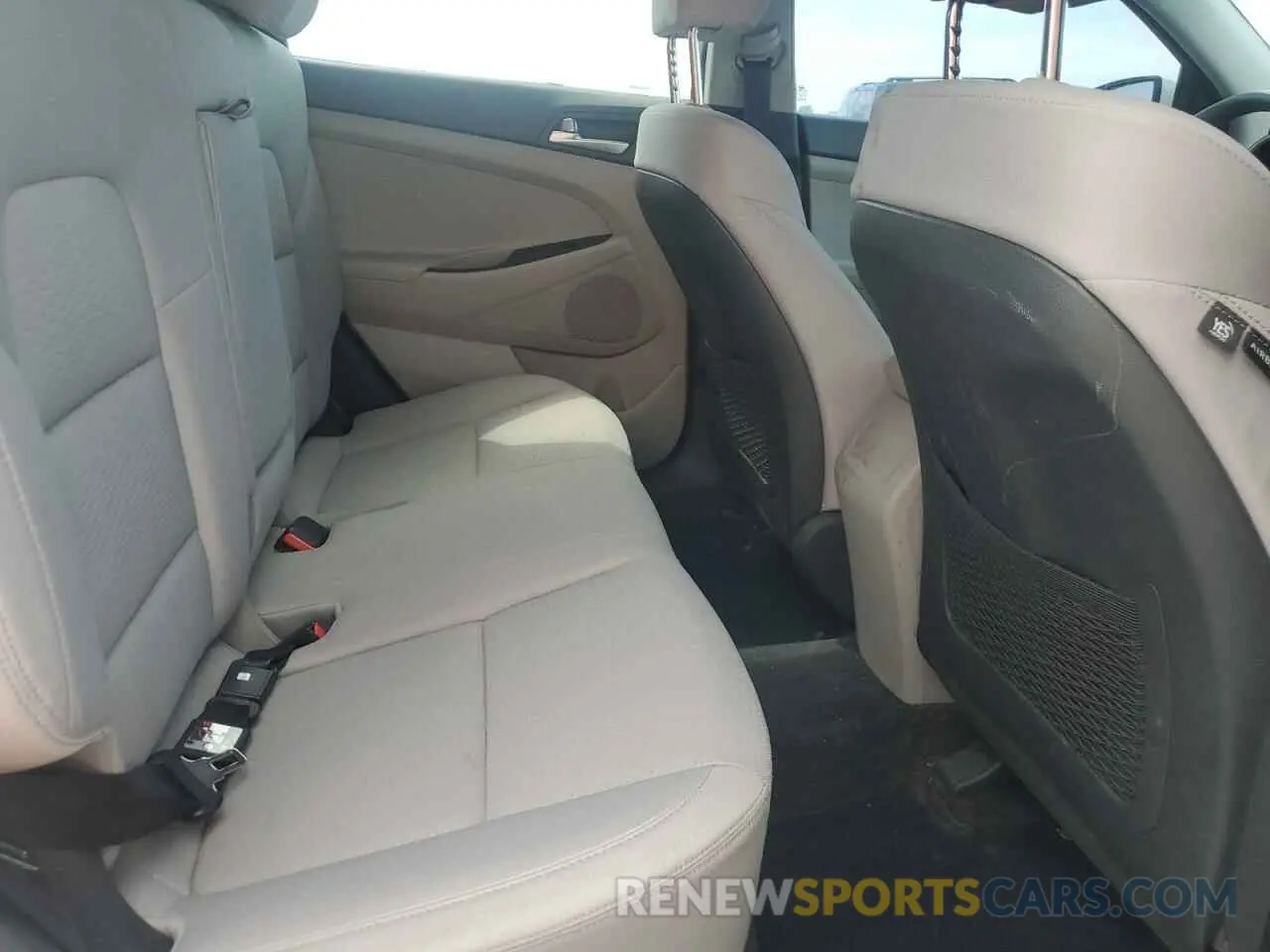 11 fotografías del automóvil dañado KM8J33A48LU134682 HYUNDAI TUCSON 2020