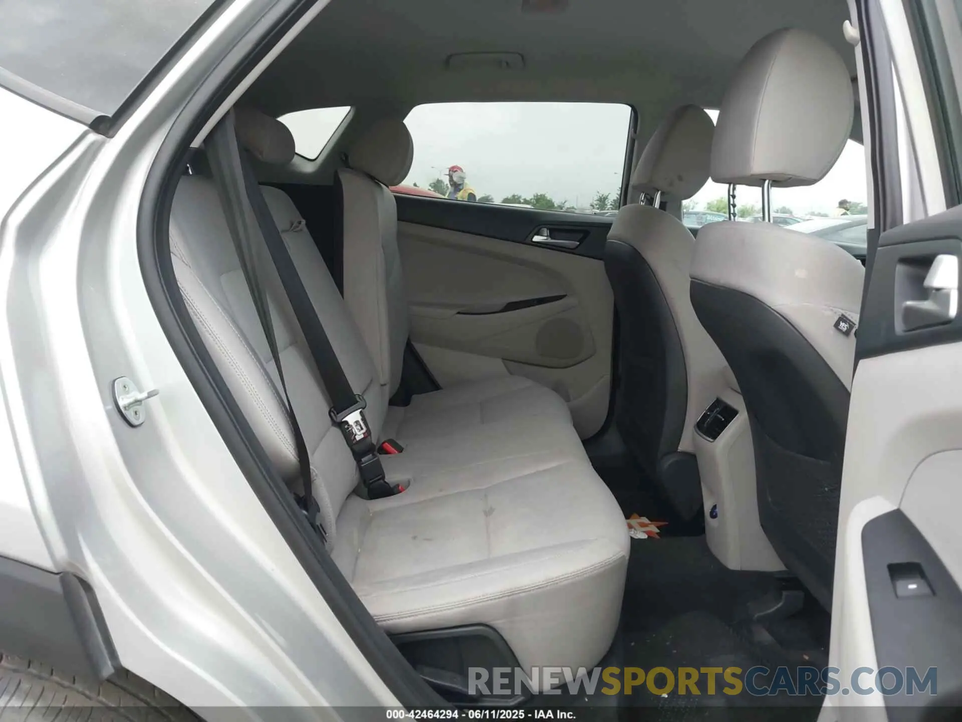 8 fotografías del automóvil dañado KM8J33AL2LU157527 HYUNDAI TUCSON 2020