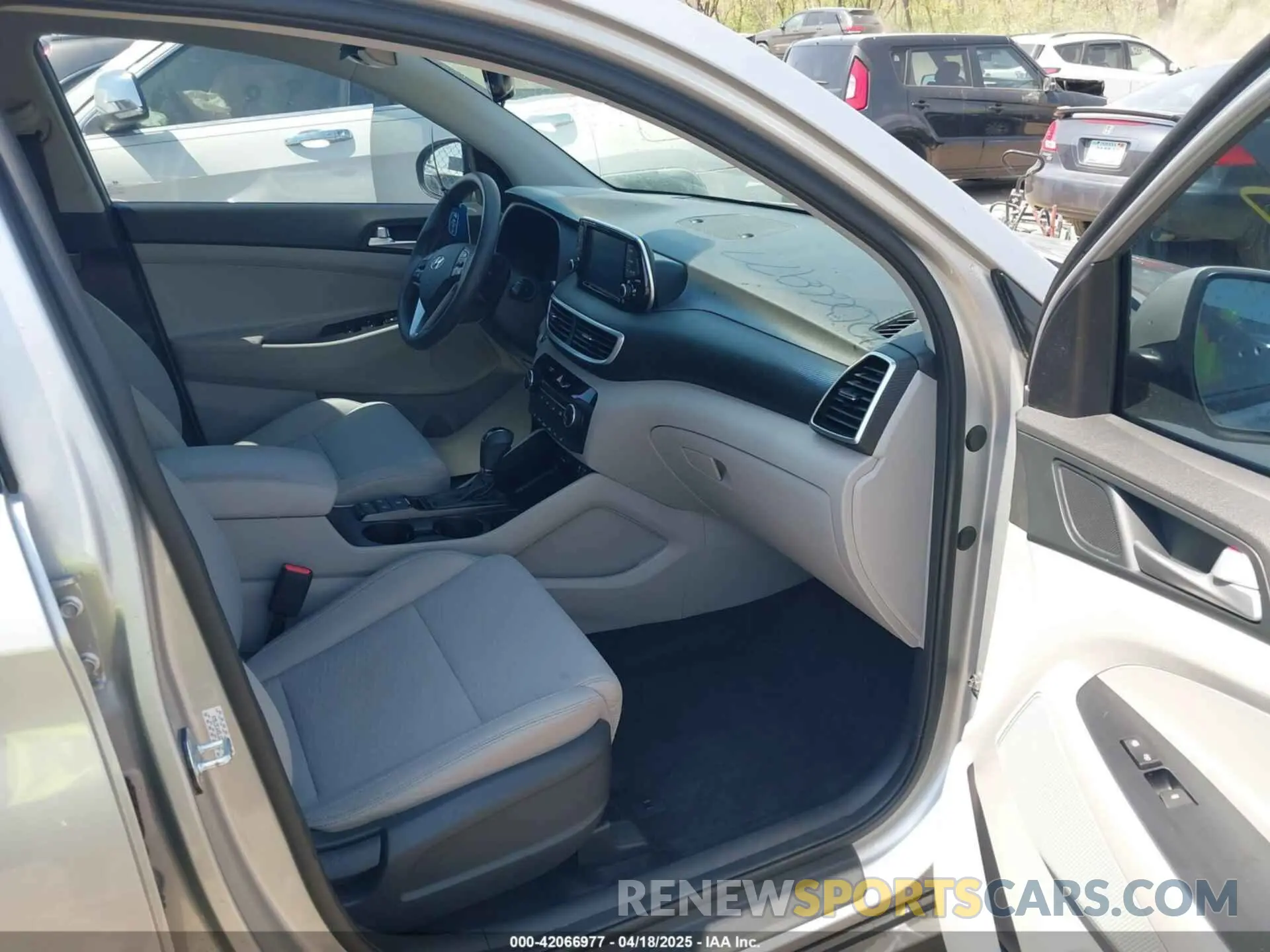 5 fotografías del automóvil dañado KM8J3CA45LU226316 HYUNDAI TUCSON 2020
