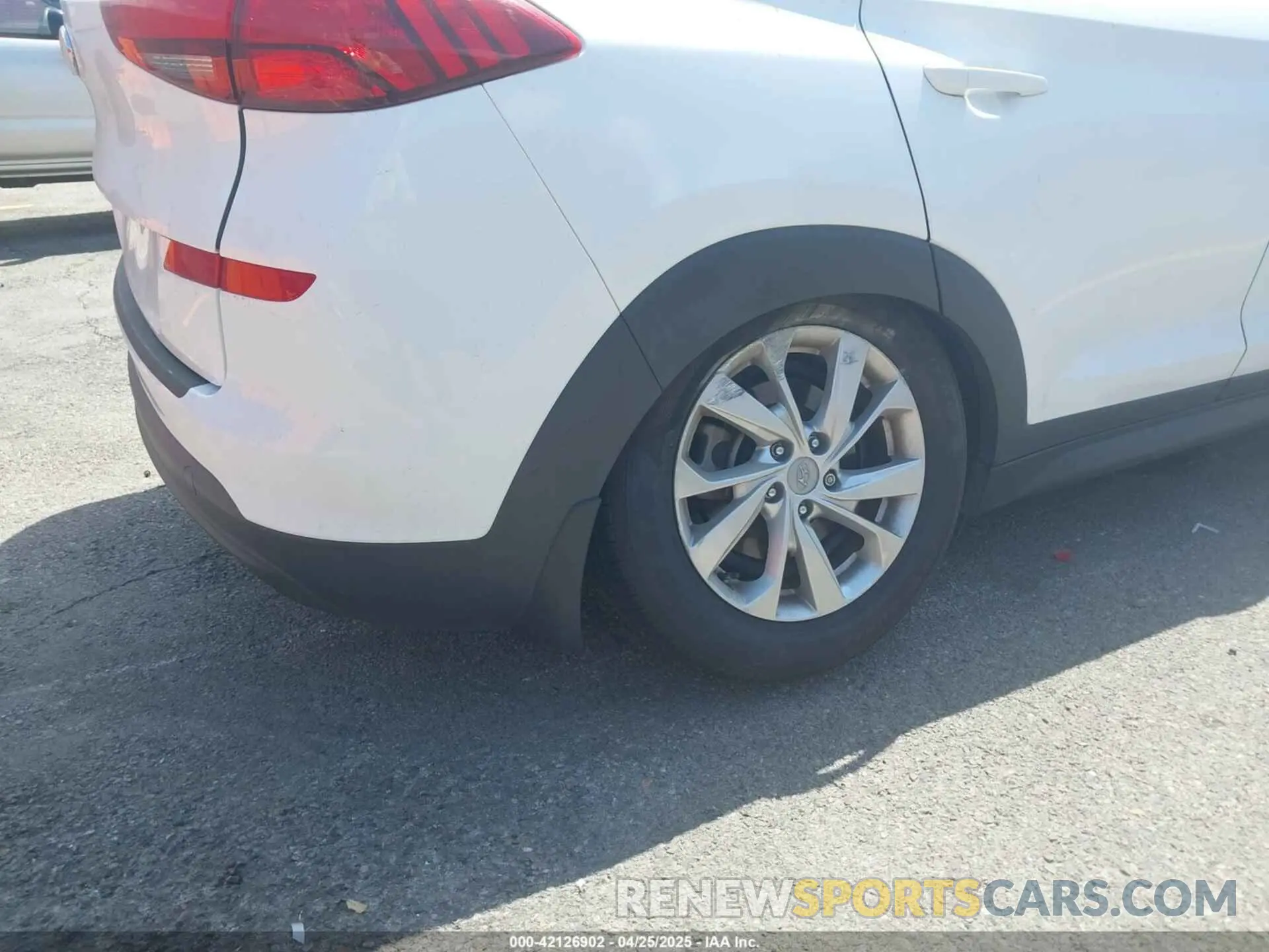 17 fotografías del automóvil dañado KM8J23A45MU364281 HYUNDAI TUCSON 2021