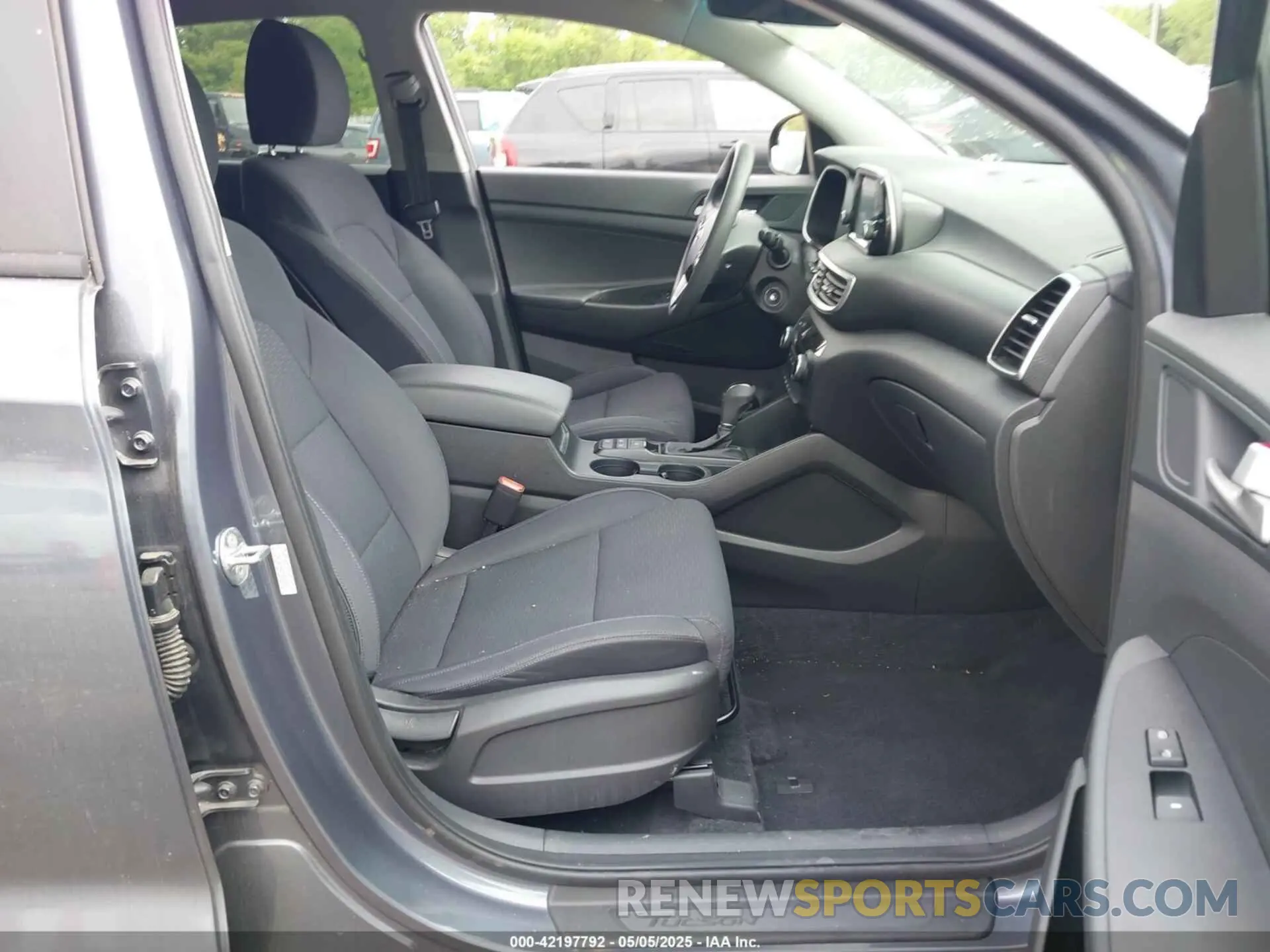 5 fotografías del automóvil dañado KM8J2CA40MU369680 HYUNDAI TUCSON 2021