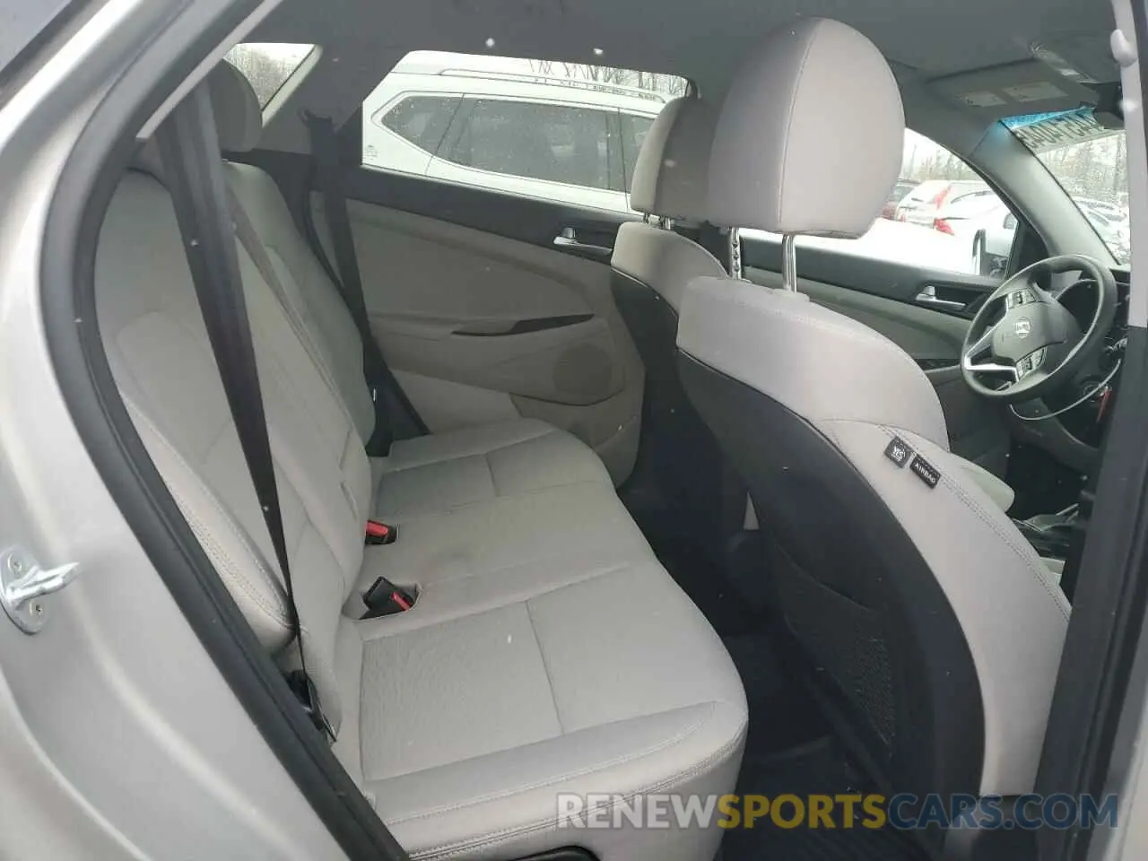 10 fotografías del automóvil dañado KM8J2CA41MU394538 HYUNDAI TUCSON 2021