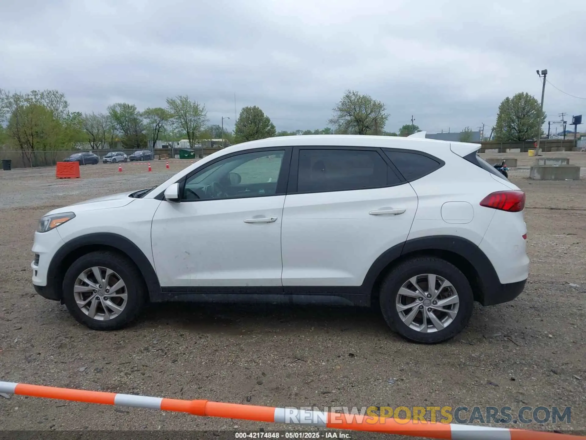 14 fotografías del automóvil dañado KM8J2CA45MU302959 HYUNDAI TUCSON 2021