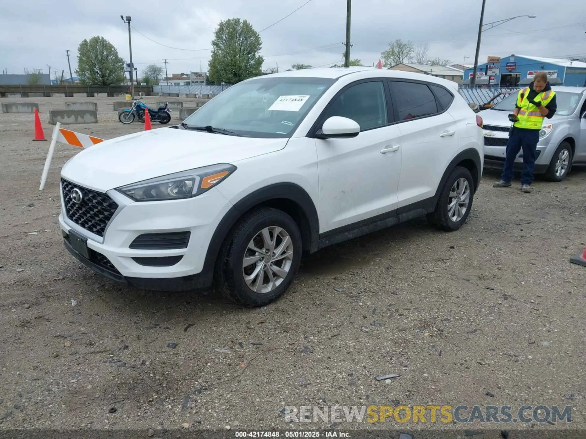2 fotografías del automóvil dañado KM8J2CA45MU302959 HYUNDAI TUCSON 2021