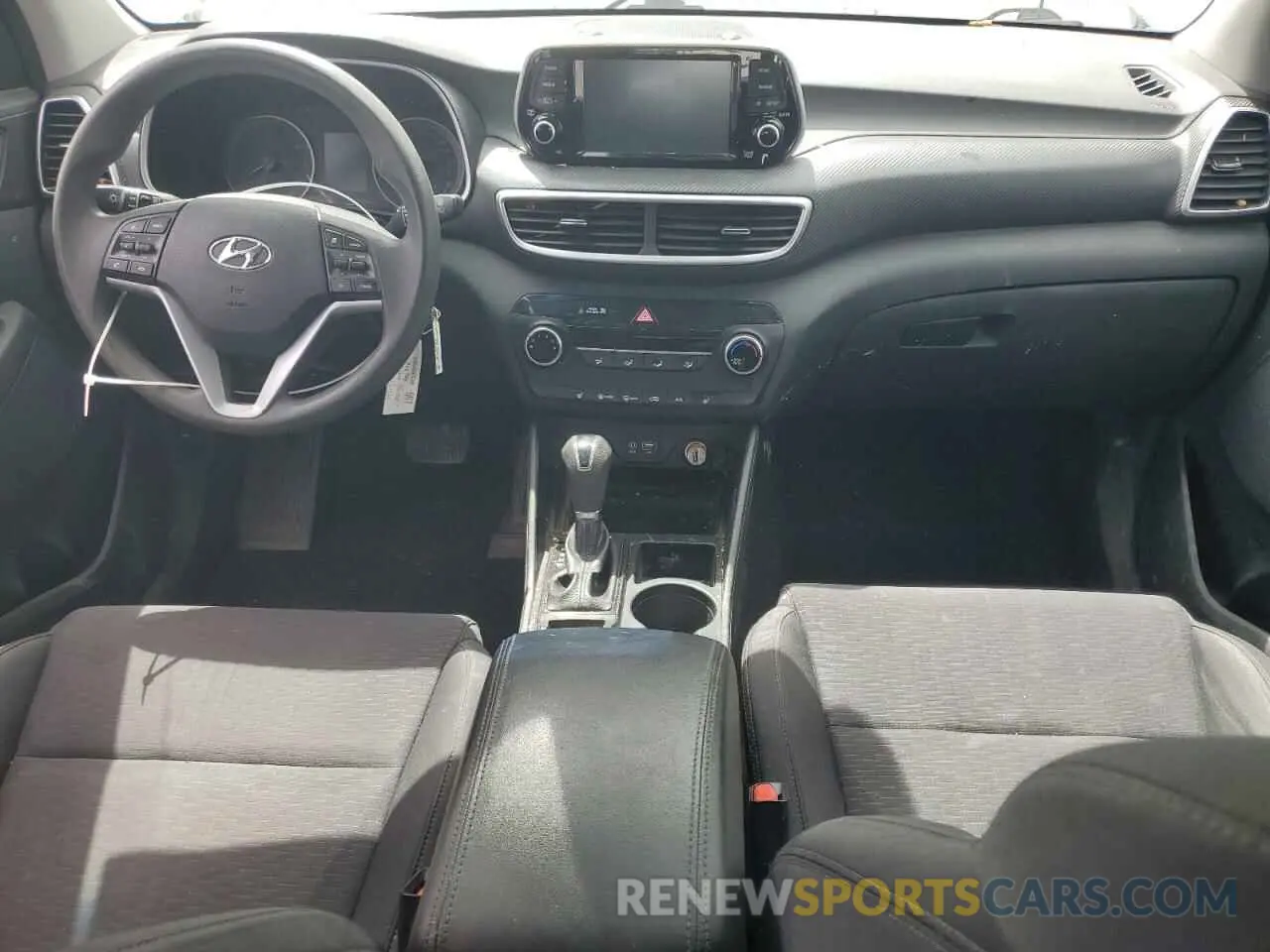 8 fotografías del automóvil dañado KM8J2CA47MU306477 HYUNDAI TUCSON 2021