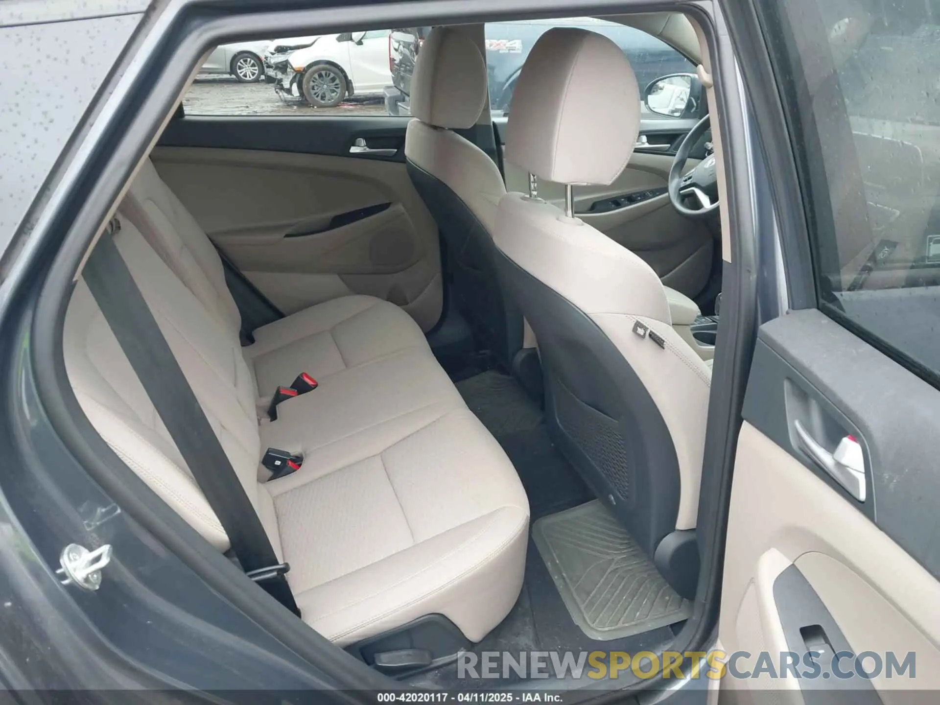 8 fotografías del automóvil dañado KM8J2CA47MU345831 HYUNDAI TUCSON 2021
