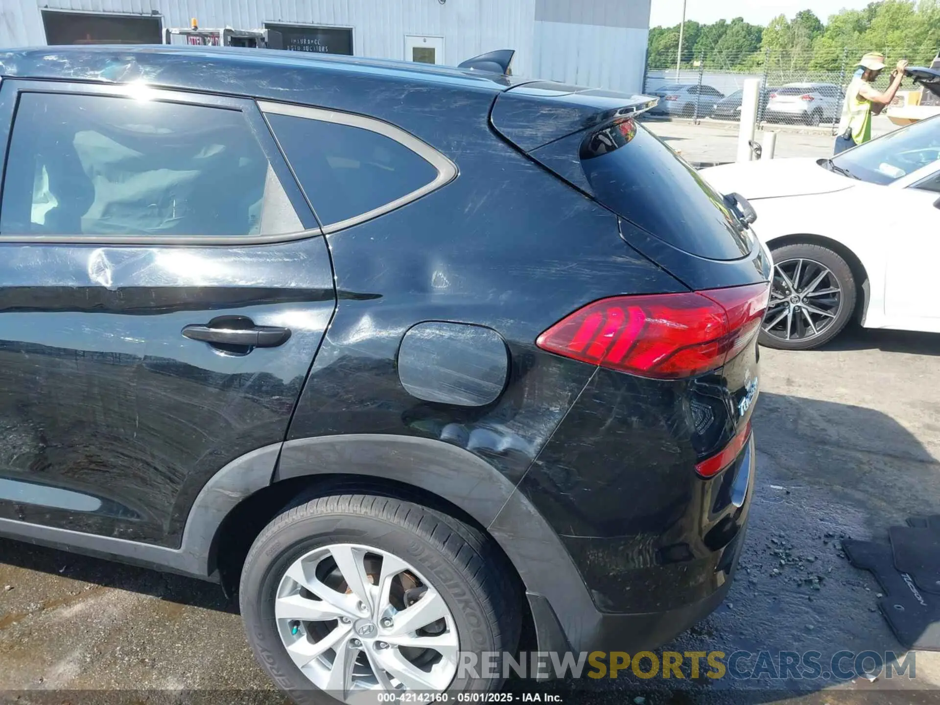 16 fotografías del automóvil dañado KM8J2CA49MU320249 HYUNDAI TUCSON 2021