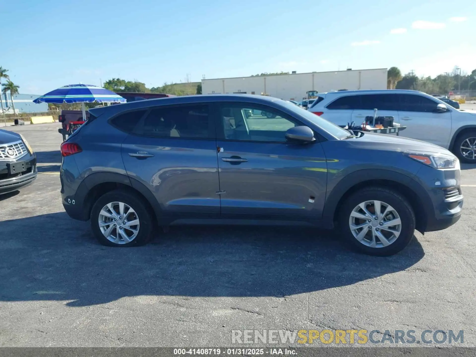 12 fotografías del automóvil dañado KM8J2CA49MU387658 HYUNDAI TUCSON 2021