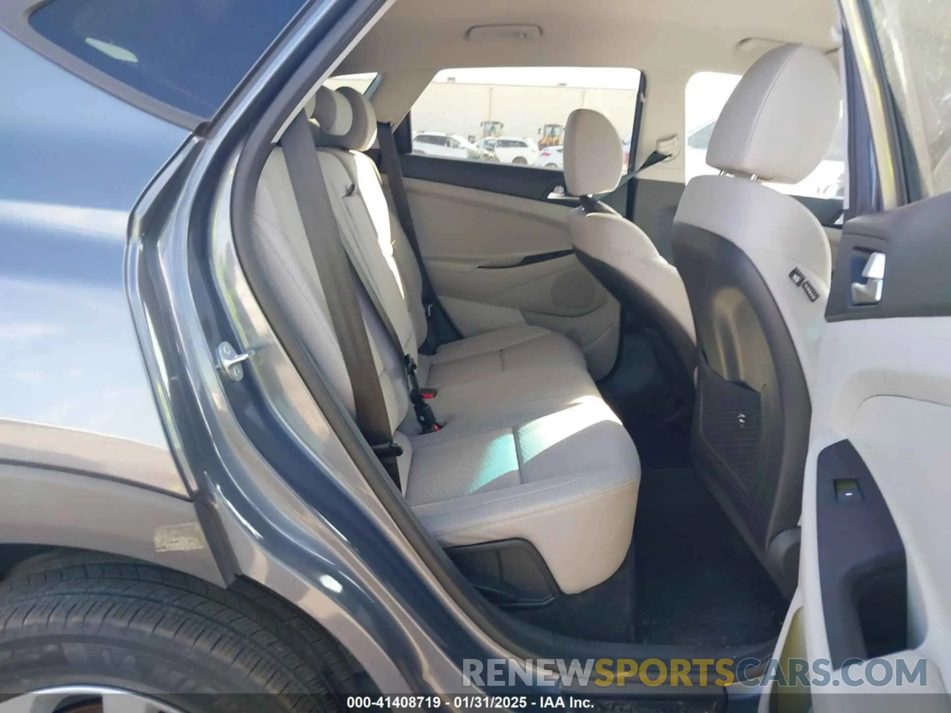 8 fotografías del automóvil dañado KM8J2CA49MU387658 HYUNDAI TUCSON 2021