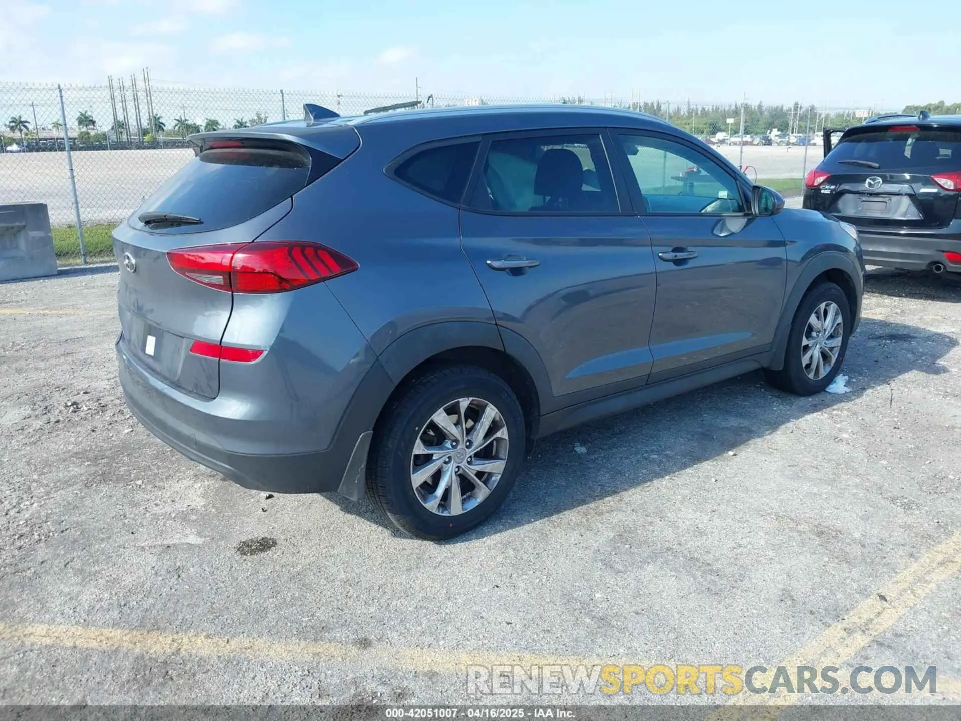 4 fotografías del automóvil dañado KM8J33A40MU323196 HYUNDAI TUCSON 2021