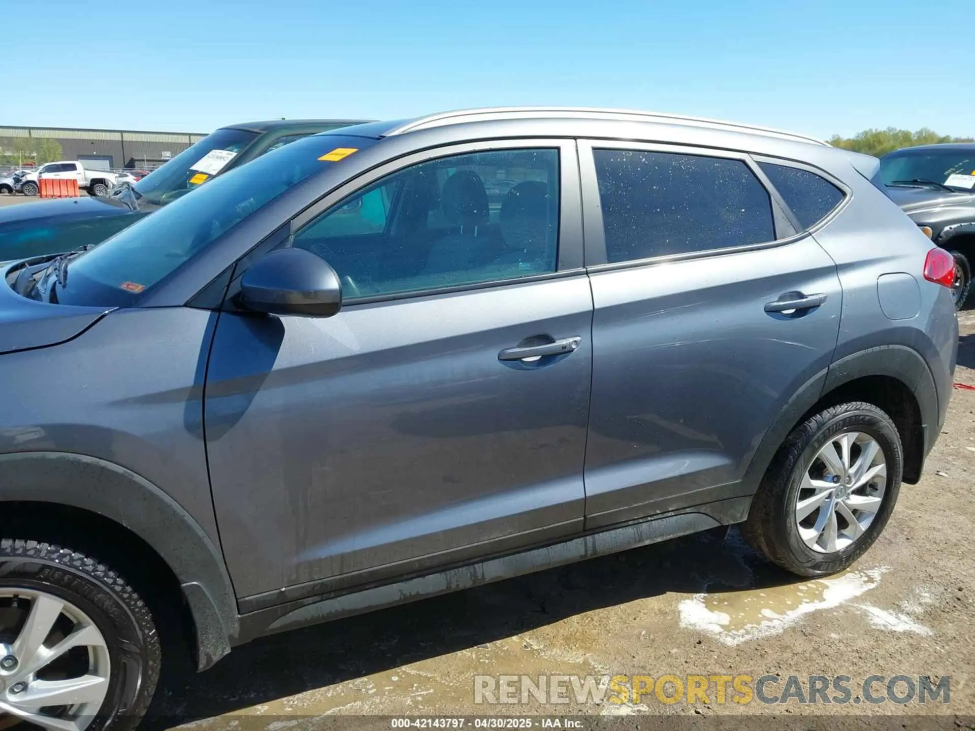 15 fotografías del automóvil dañado KM8J33A45MU359613 HYUNDAI TUCSON 2021