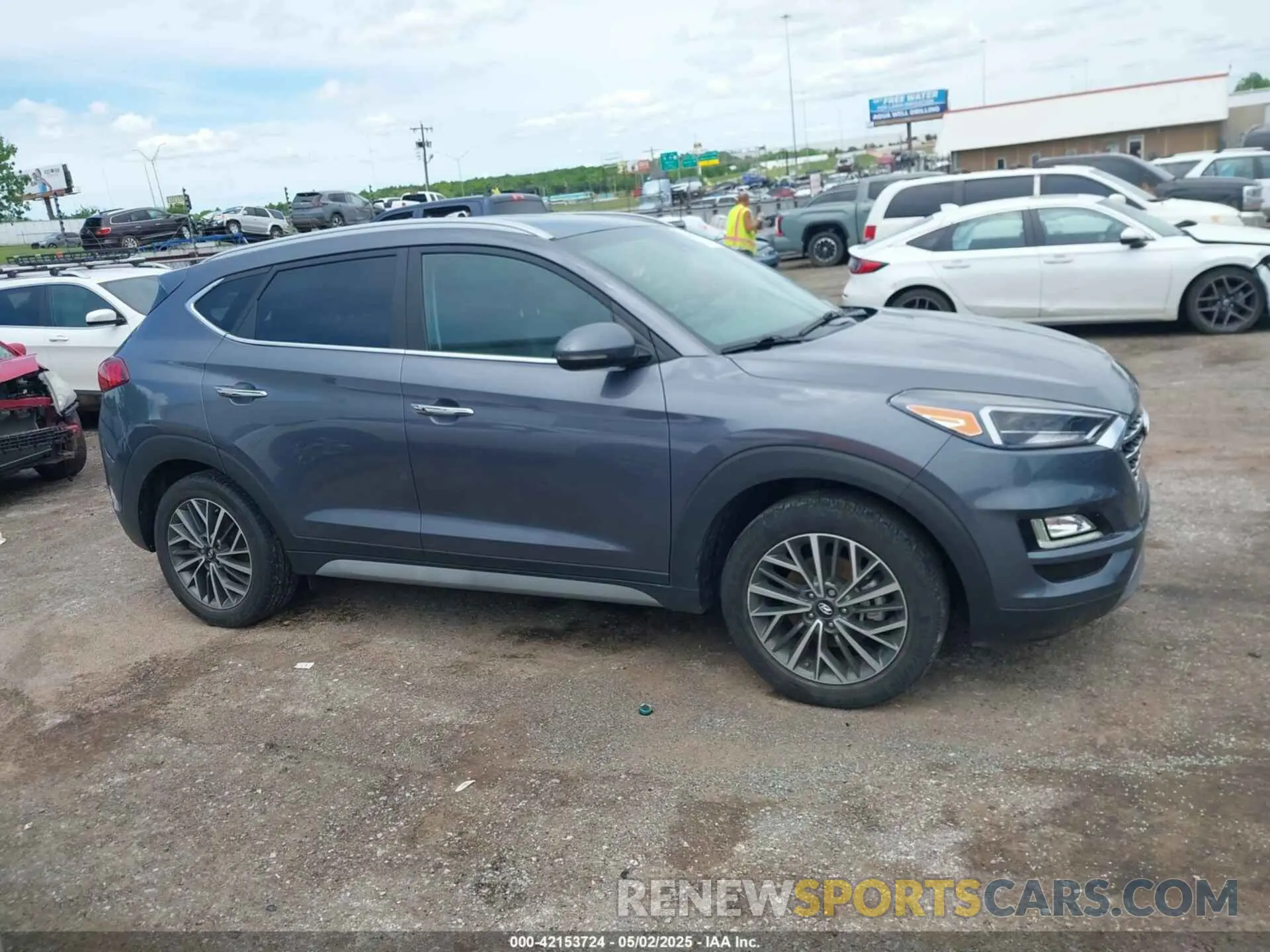 13 fotografías del automóvil dañado KM8J33AL2MU325832 HYUNDAI TUCSON 2021