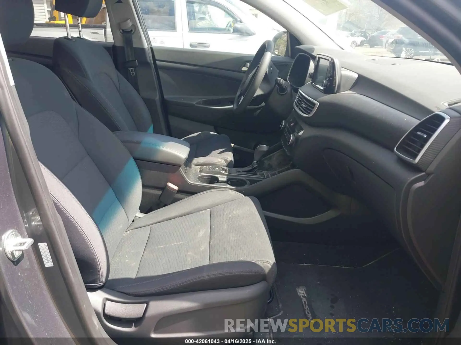 5 fotografías del automóvil dañado KM8J3CA48MU286818 HYUNDAI TUCSON 2021