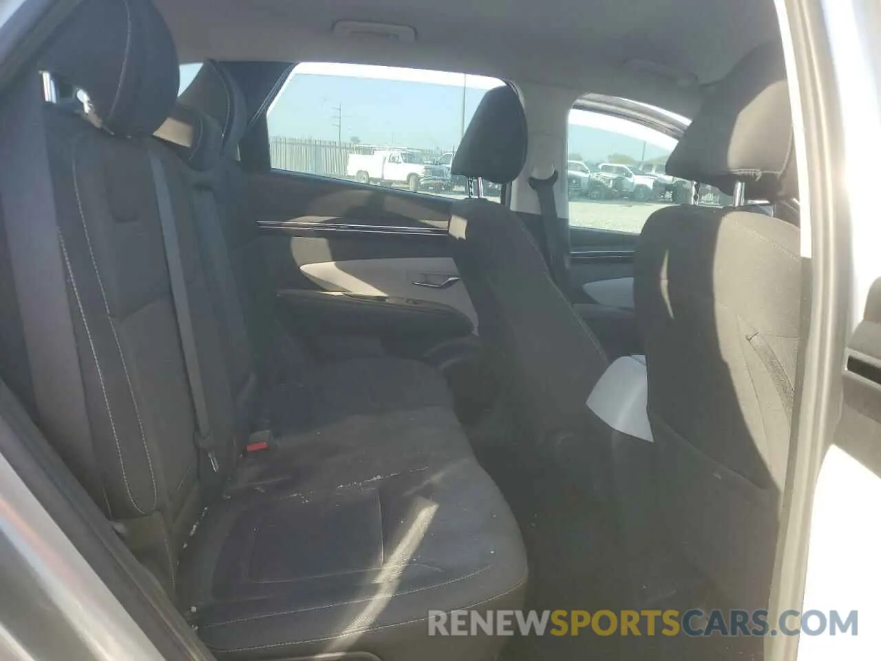 11 fotografías del automóvil dañado 5NMJA3AE6NH026428 HYUNDAI TUCSON 2022