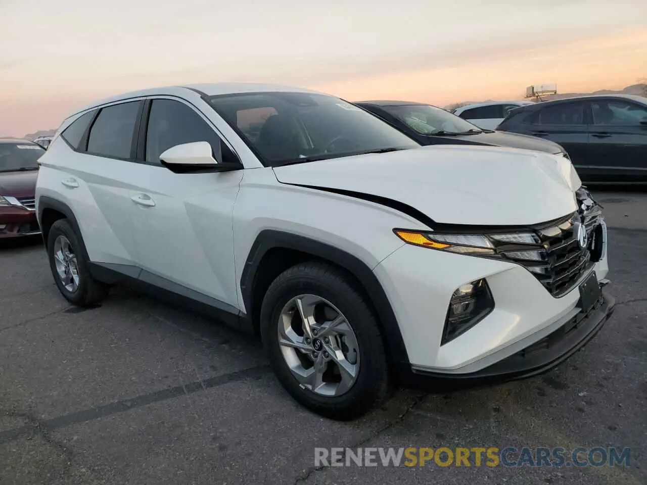 4 fotografías del automóvil dañado 5NMJA3AE8NH010067 HYUNDAI TUCSON 2022