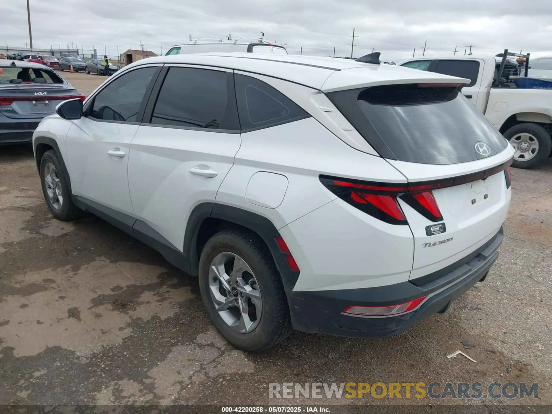 3 fotografías del automóvil dañado 5NMJA3AE9NH005766 HYUNDAI TUCSON 2022