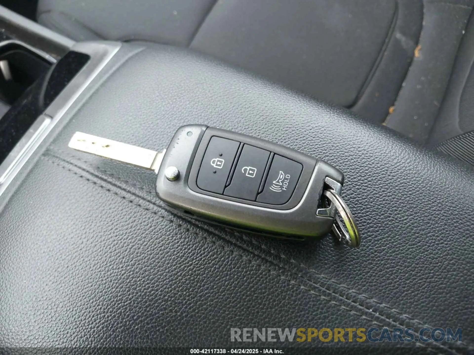 11 fotografías del automóvil dañado 5NMJA3AE9NH007081 HYUNDAI TUCSON 2022
