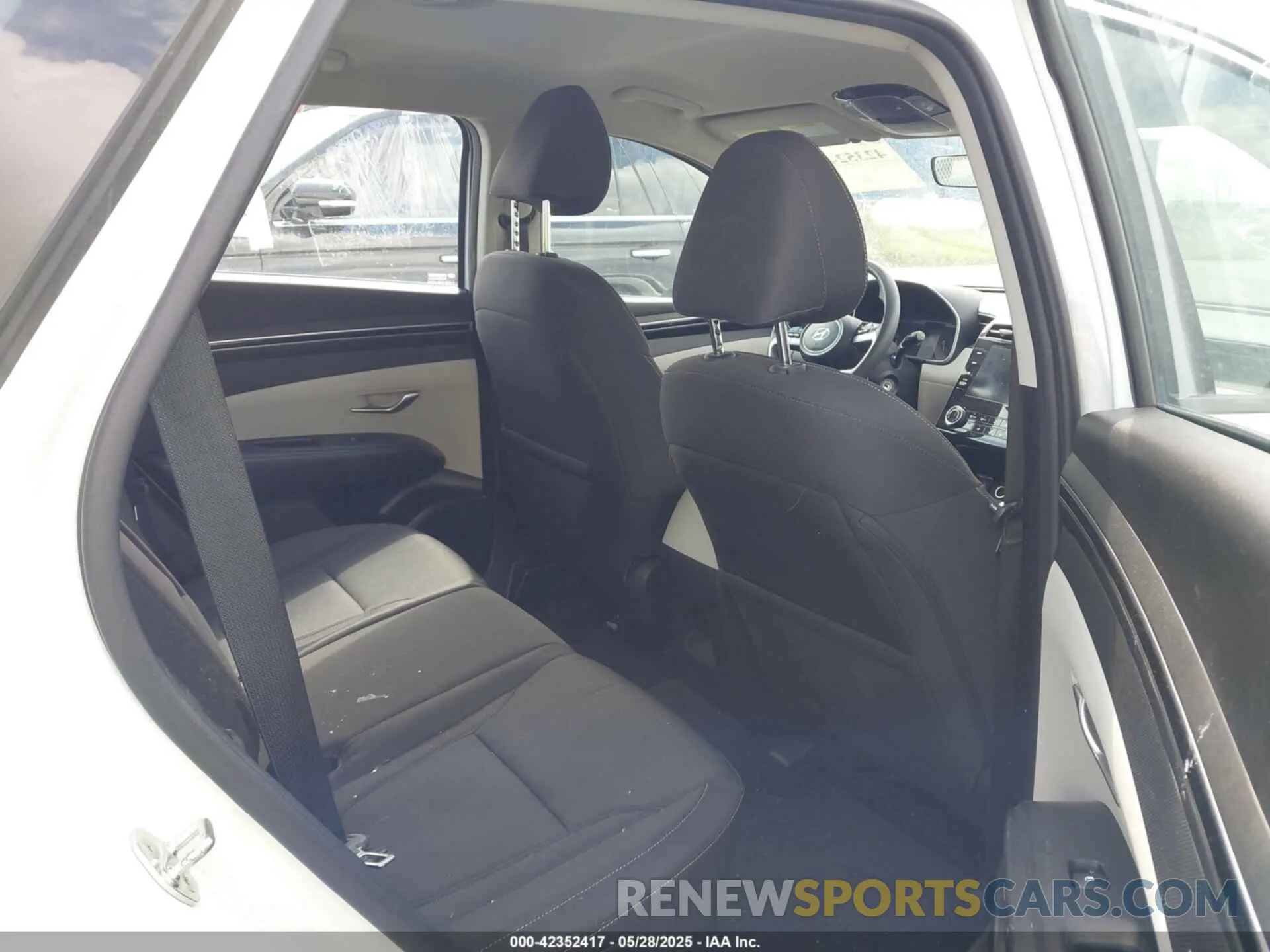 8 fotografías del automóvil dañado 5NMJACAE1NH079814 HYUNDAI TUCSON 2022