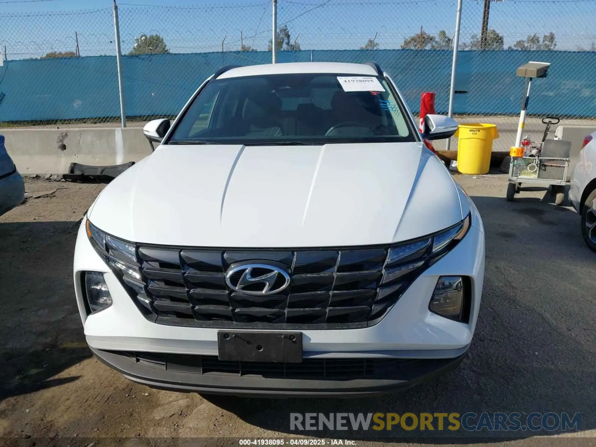 12 fotografías del automóvil dañado 5NMJB3AE0NH117546 HYUNDAI TUCSON 2022