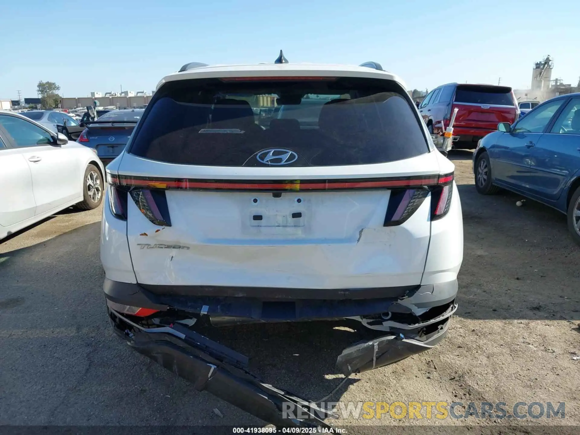 16 fotografías del automóvil dañado 5NMJB3AE0NH117546 HYUNDAI TUCSON 2022