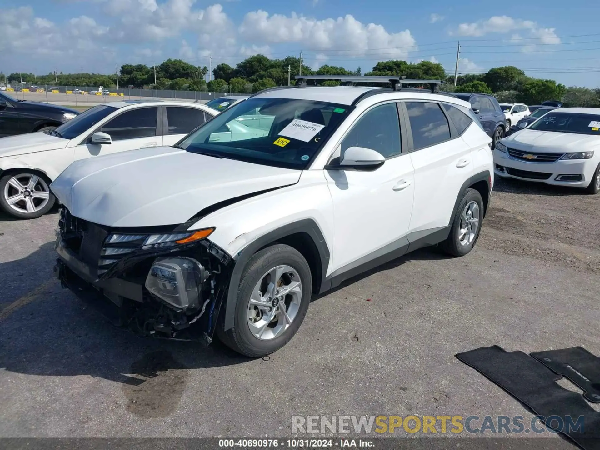 2 fotografías del automóvil dañado 5NMJB3AE3NH110641 HYUNDAI TUCSON 2022