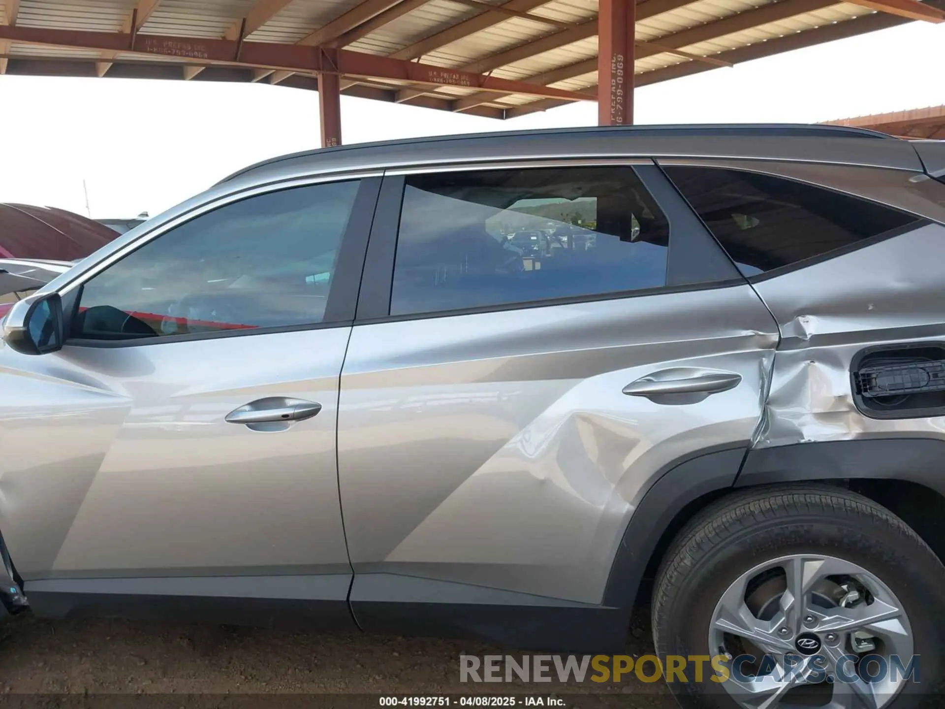 15 fotografías del automóvil dañado 5NMJB3AE4NH154440 HYUNDAI TUCSON 2022