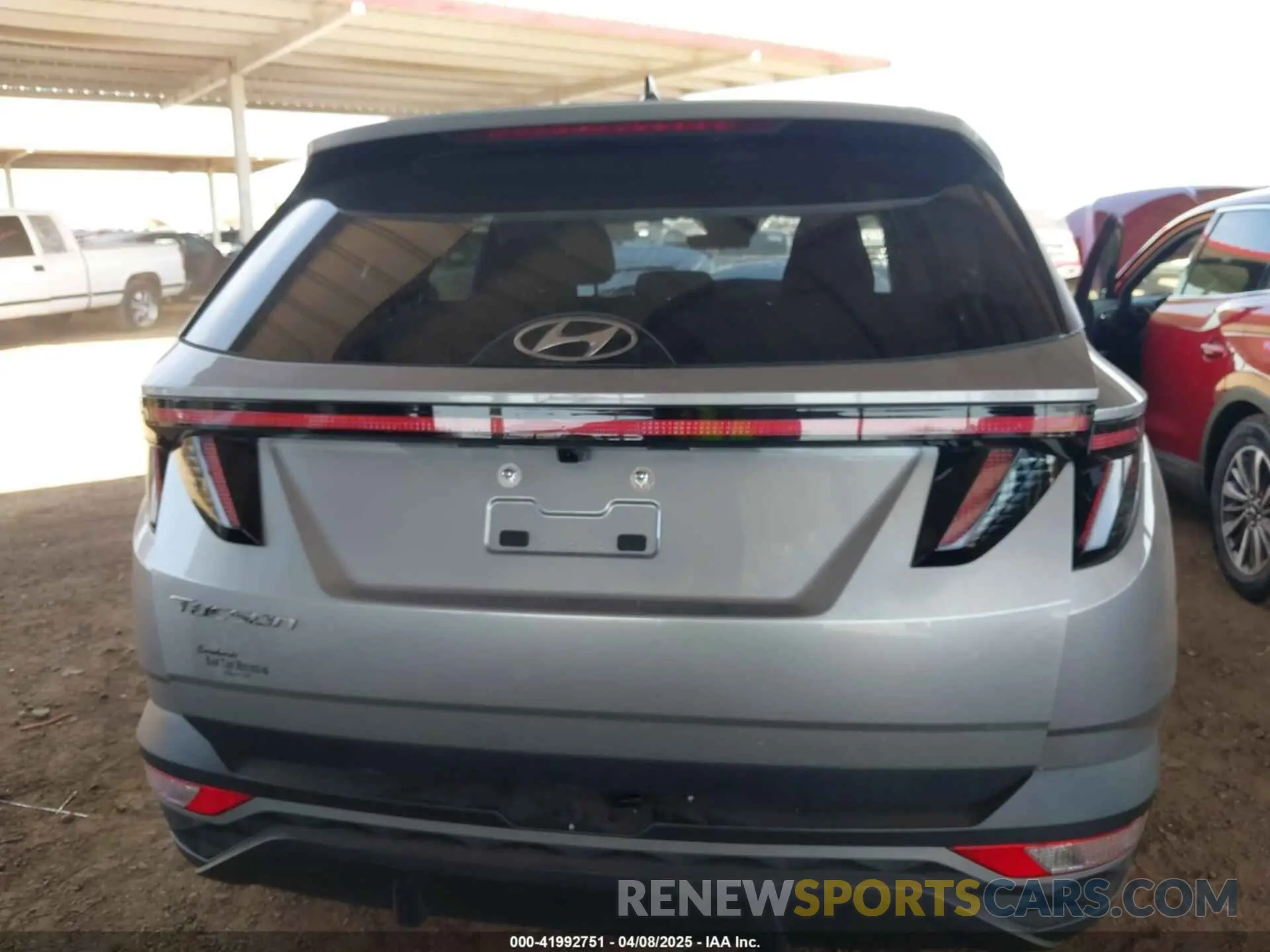17 fotografías del automóvil dañado 5NMJB3AE4NH154440 HYUNDAI TUCSON 2022