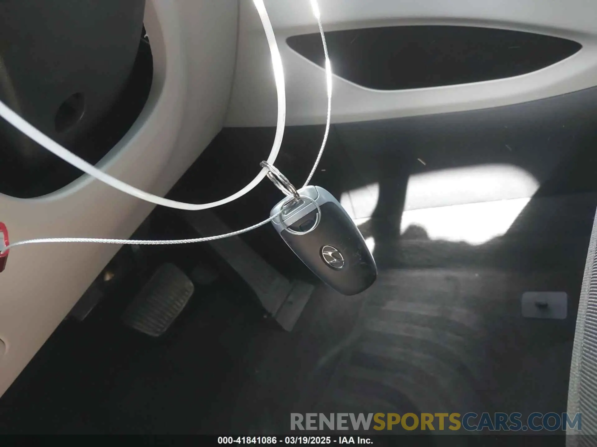 11 fotografías del automóvil dañado 5NMJB3AE5NH003705 HYUNDAI TUCSON 2022